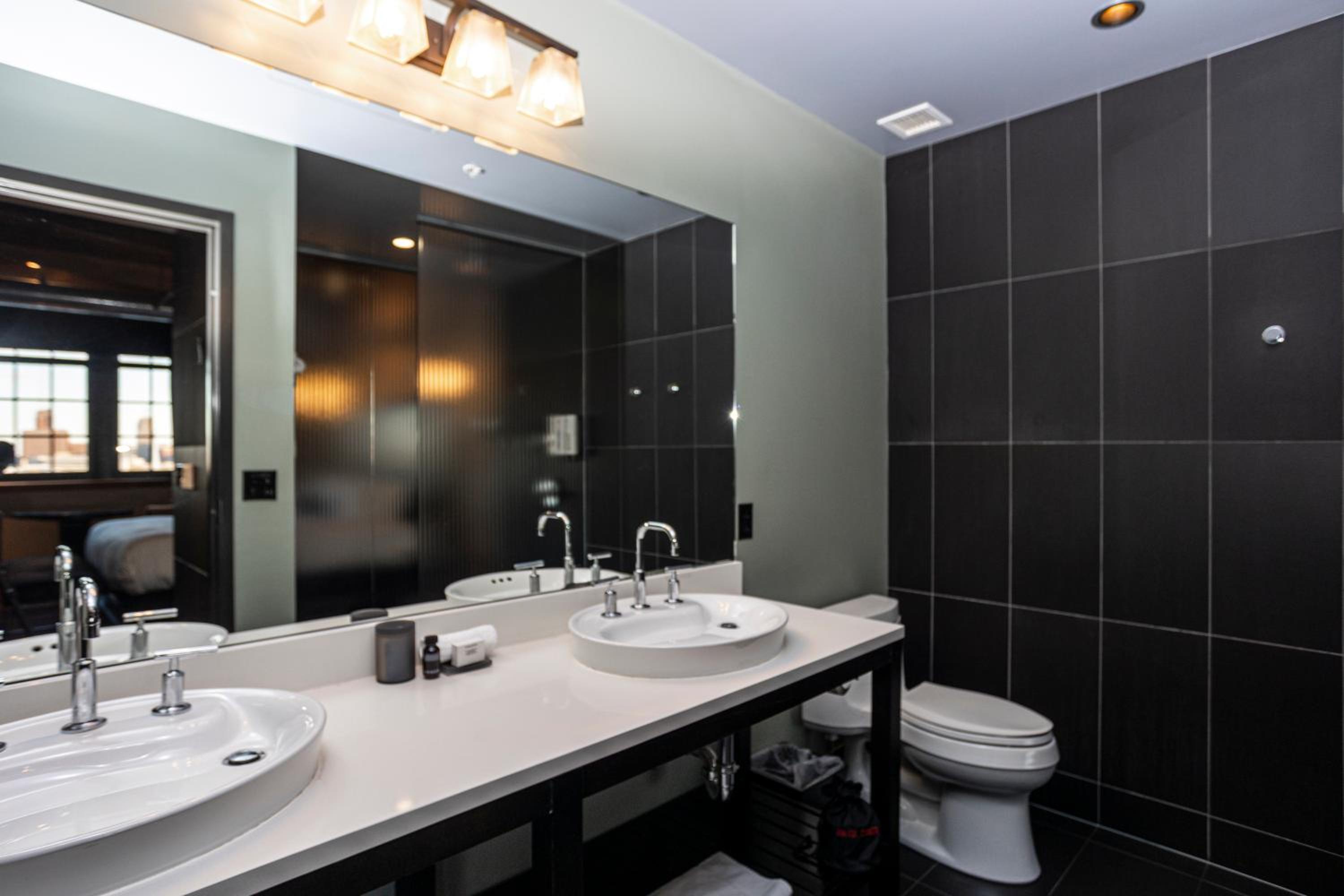 Custom Deluxe King Room