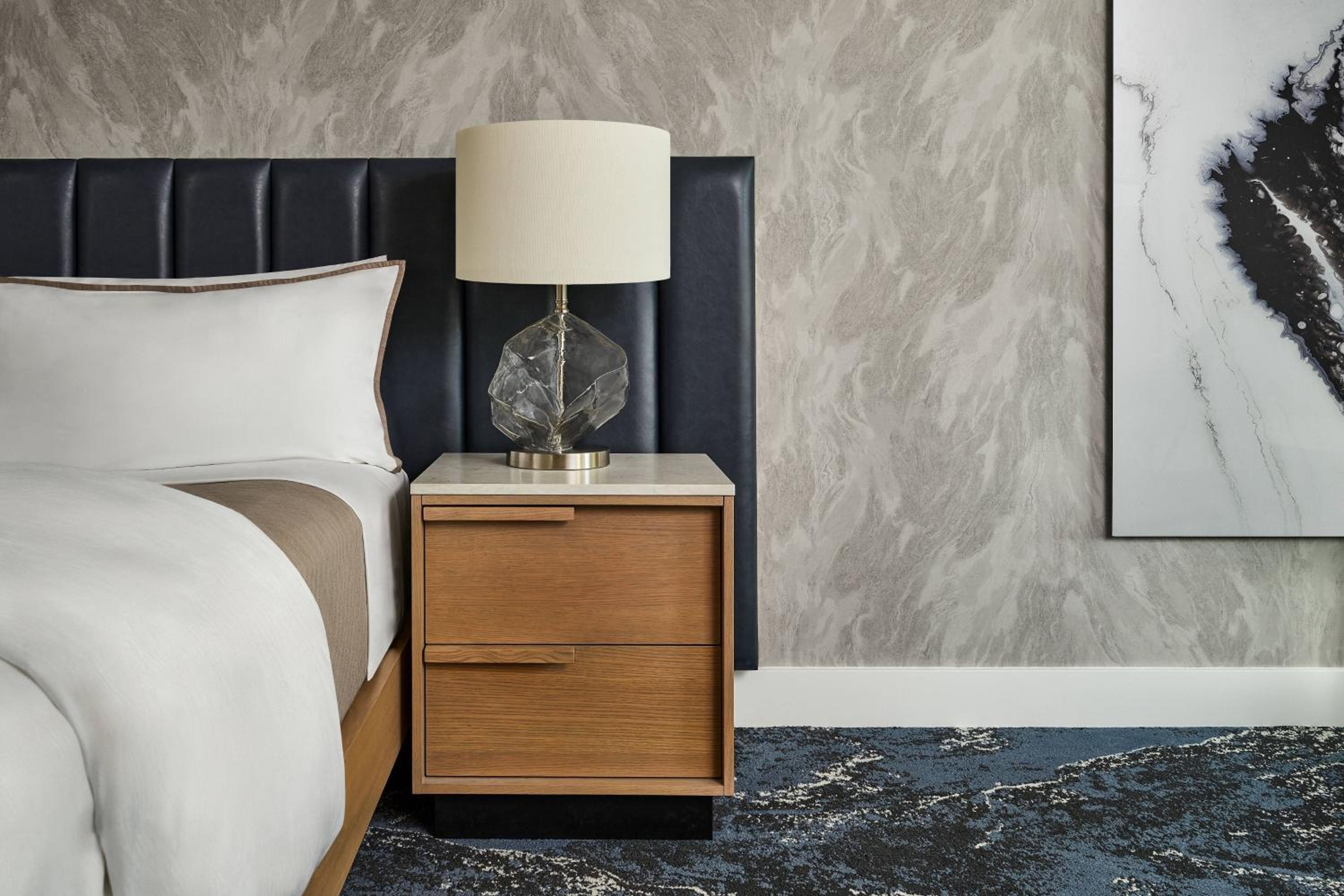 Deluxe View, Guest room, 1 King, City view