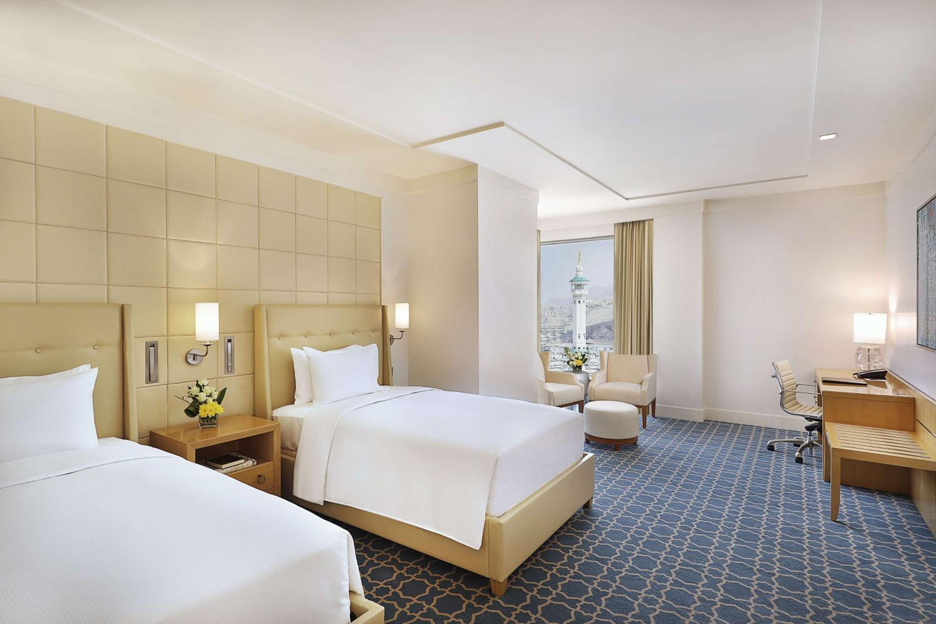 Deluxe Room with Three Single Beds with Partial Haram View