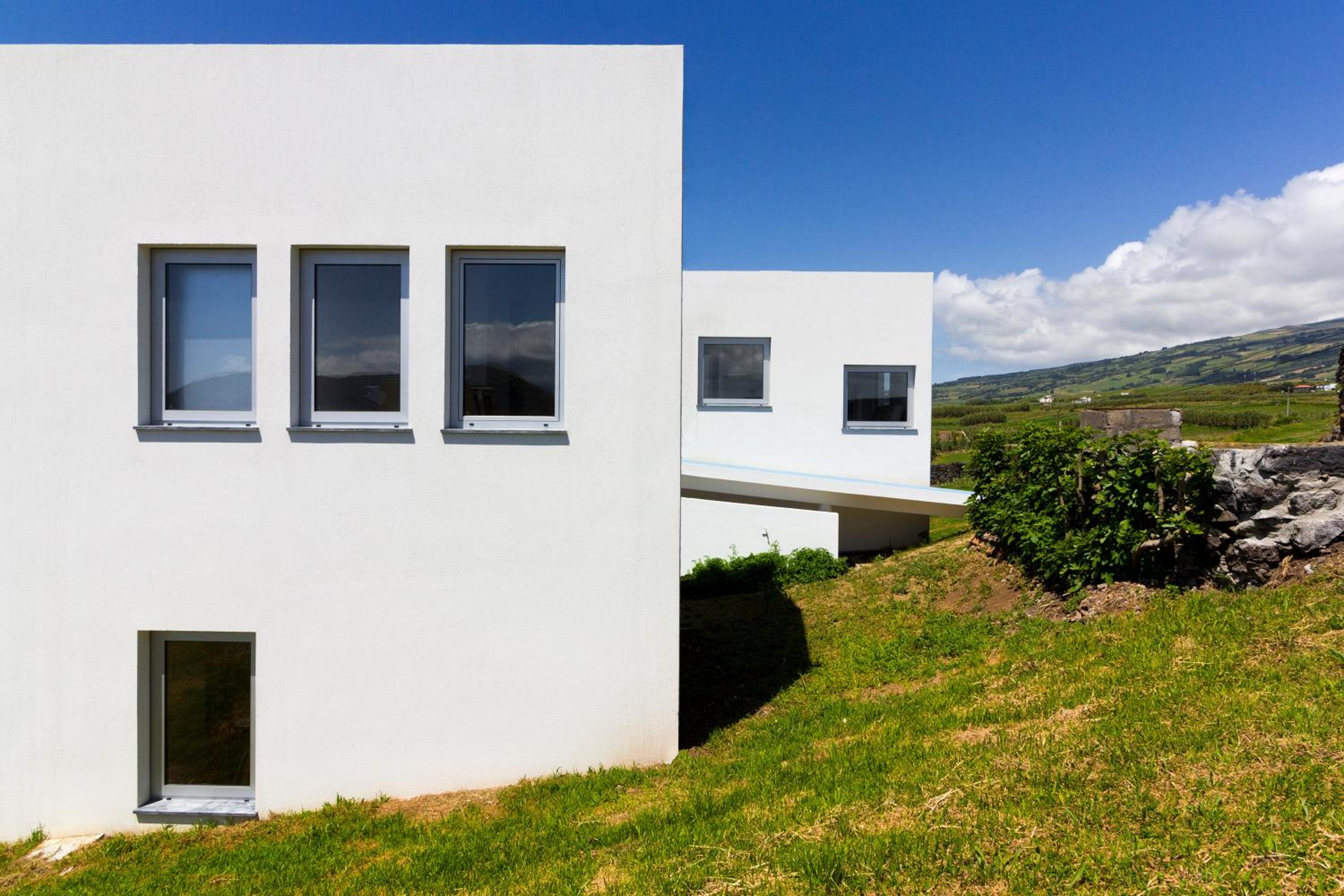 Studio Apartment with Sea View