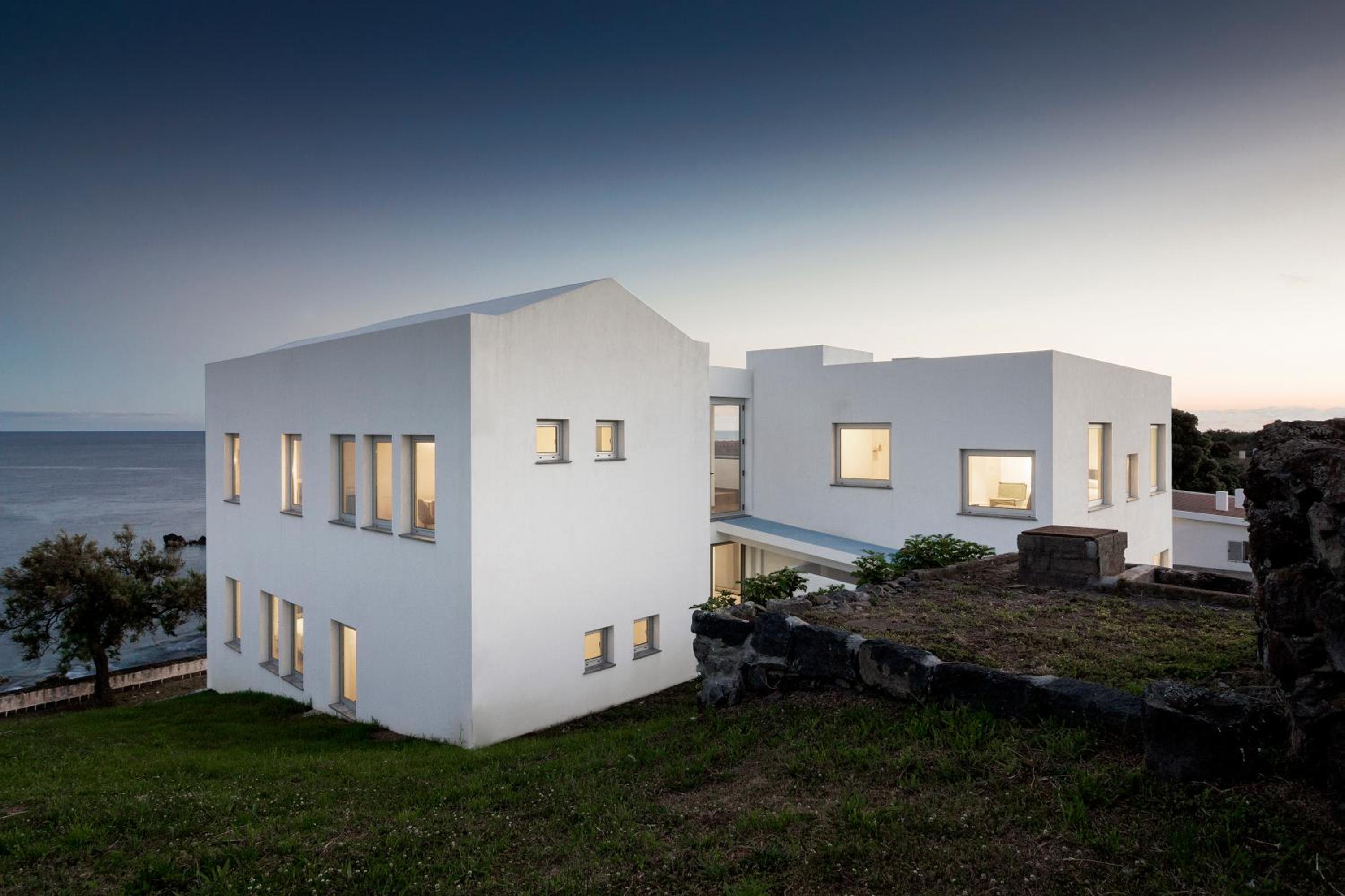 Studio Apartment with Sea View