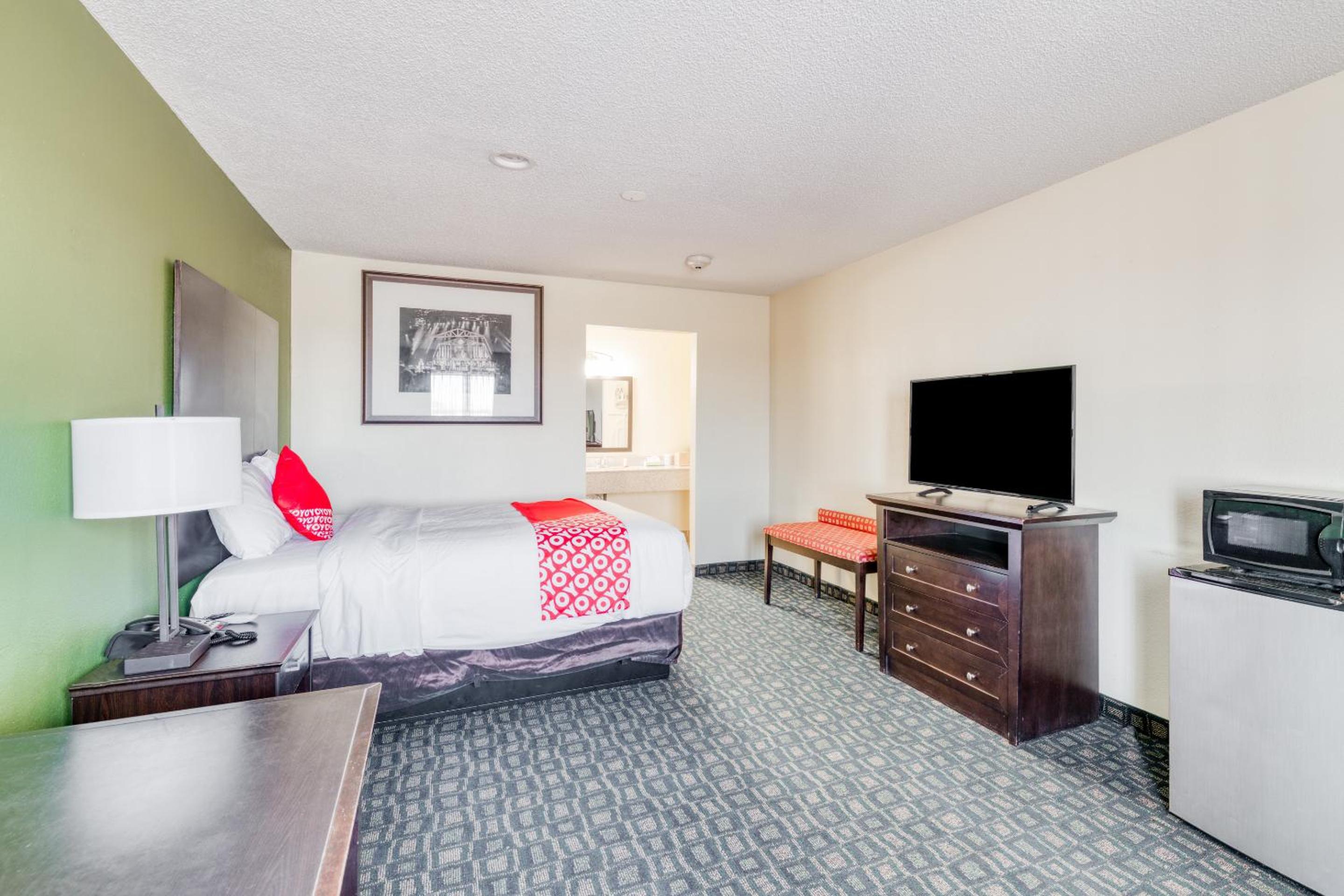 Queen Room