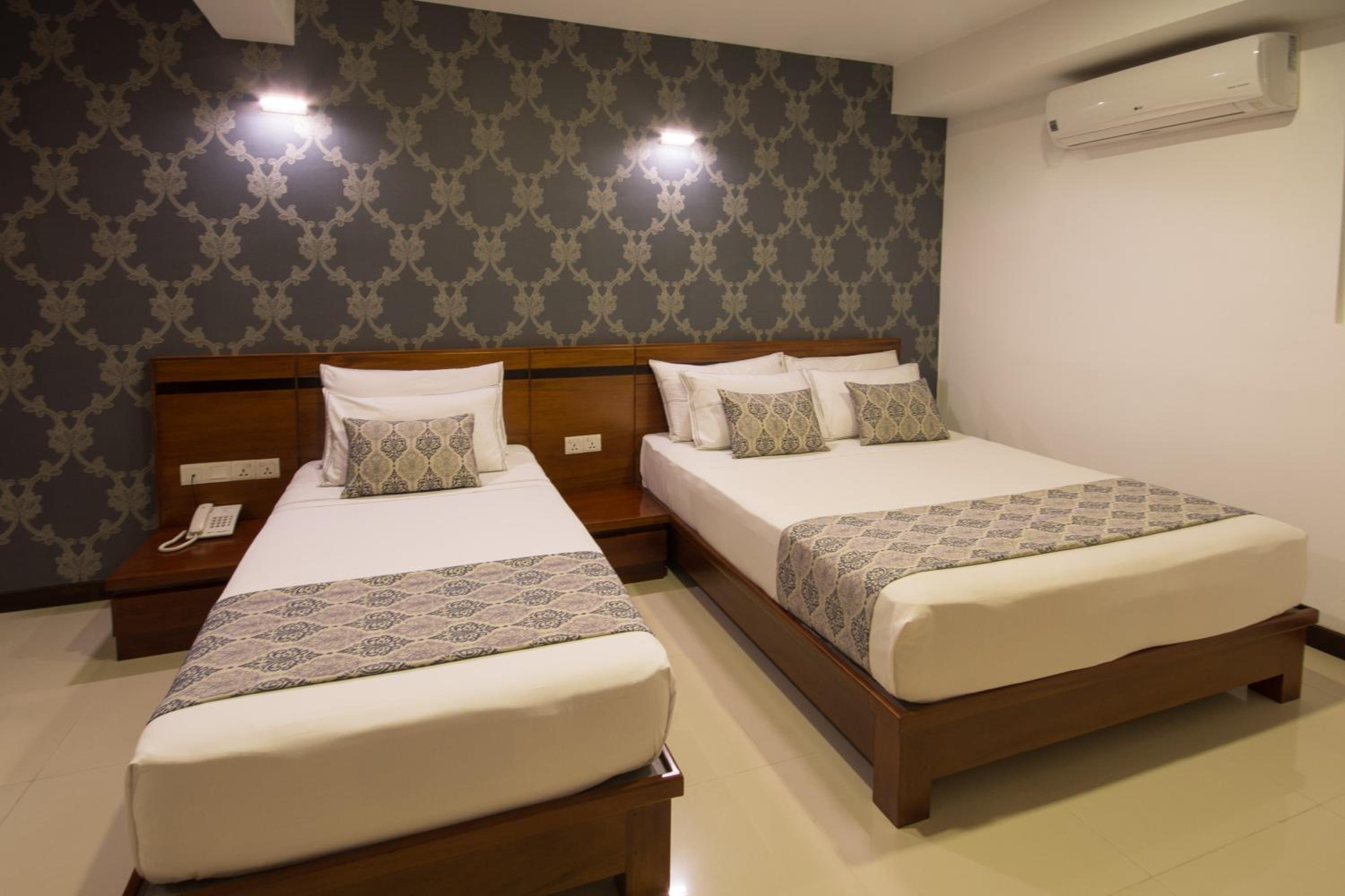 Deluxe Triple Room