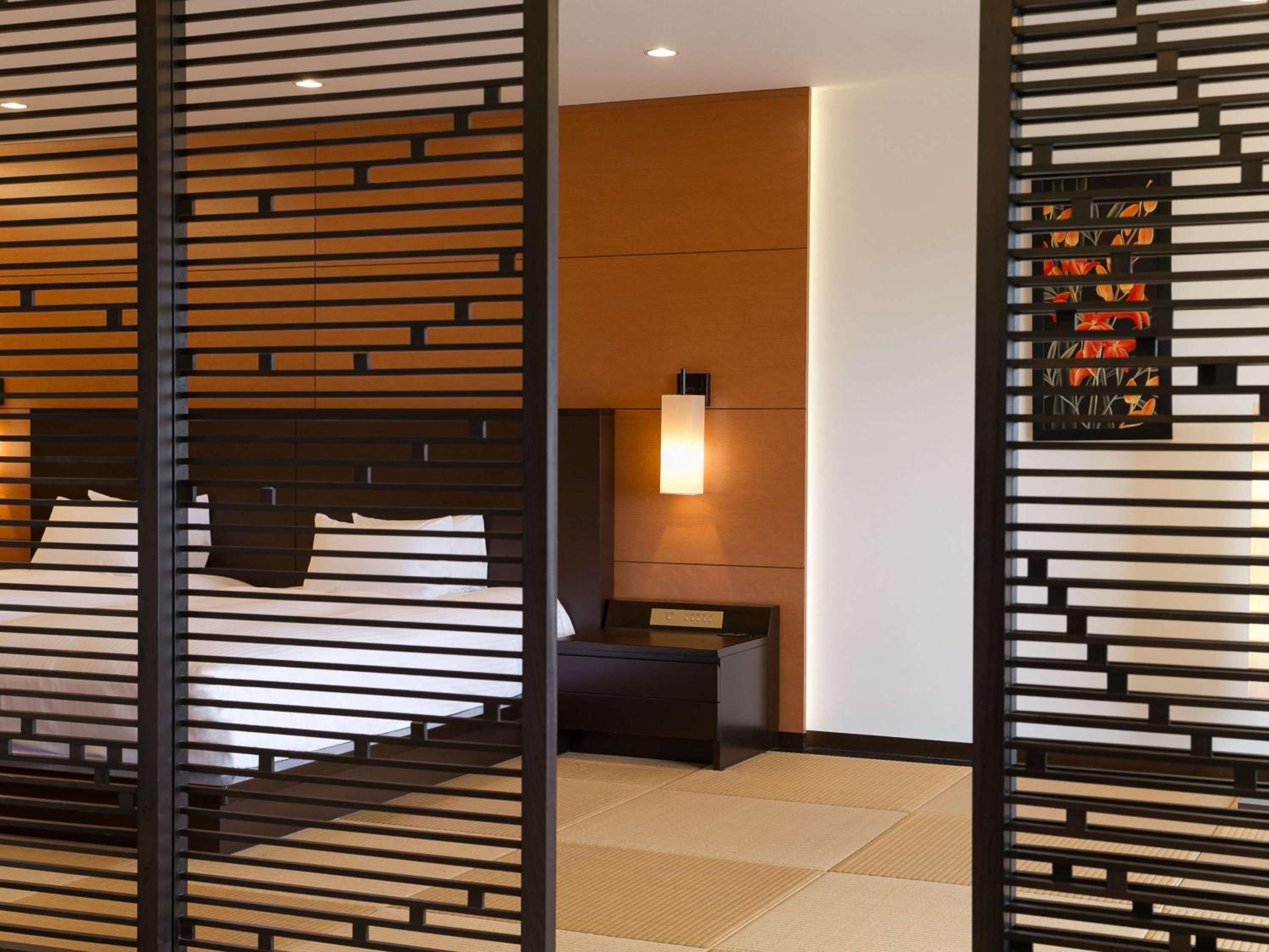 Executive Japanese Junior Twin Suite with Ocean View