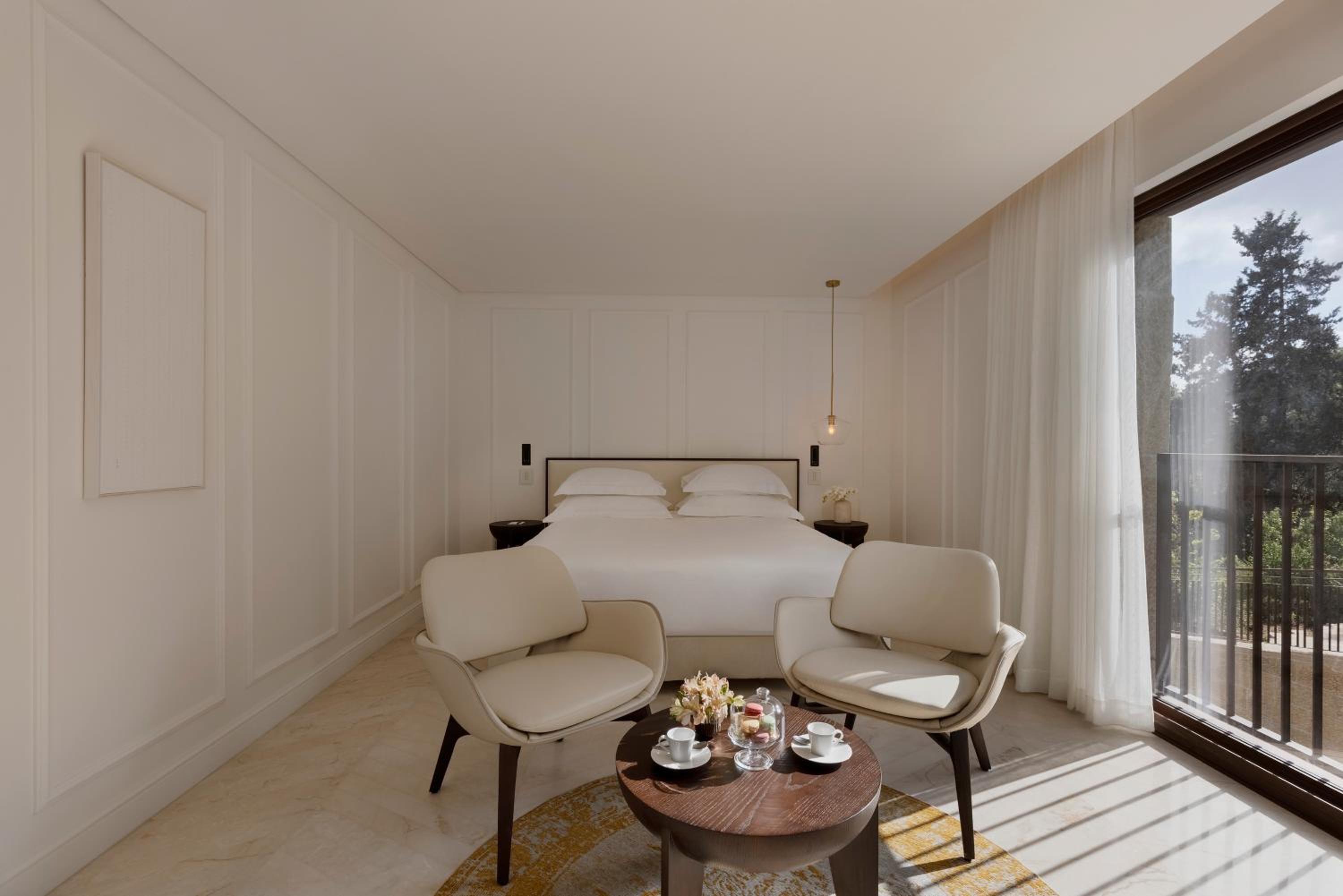 Deluxe Room with One King Bed or Twin Beds