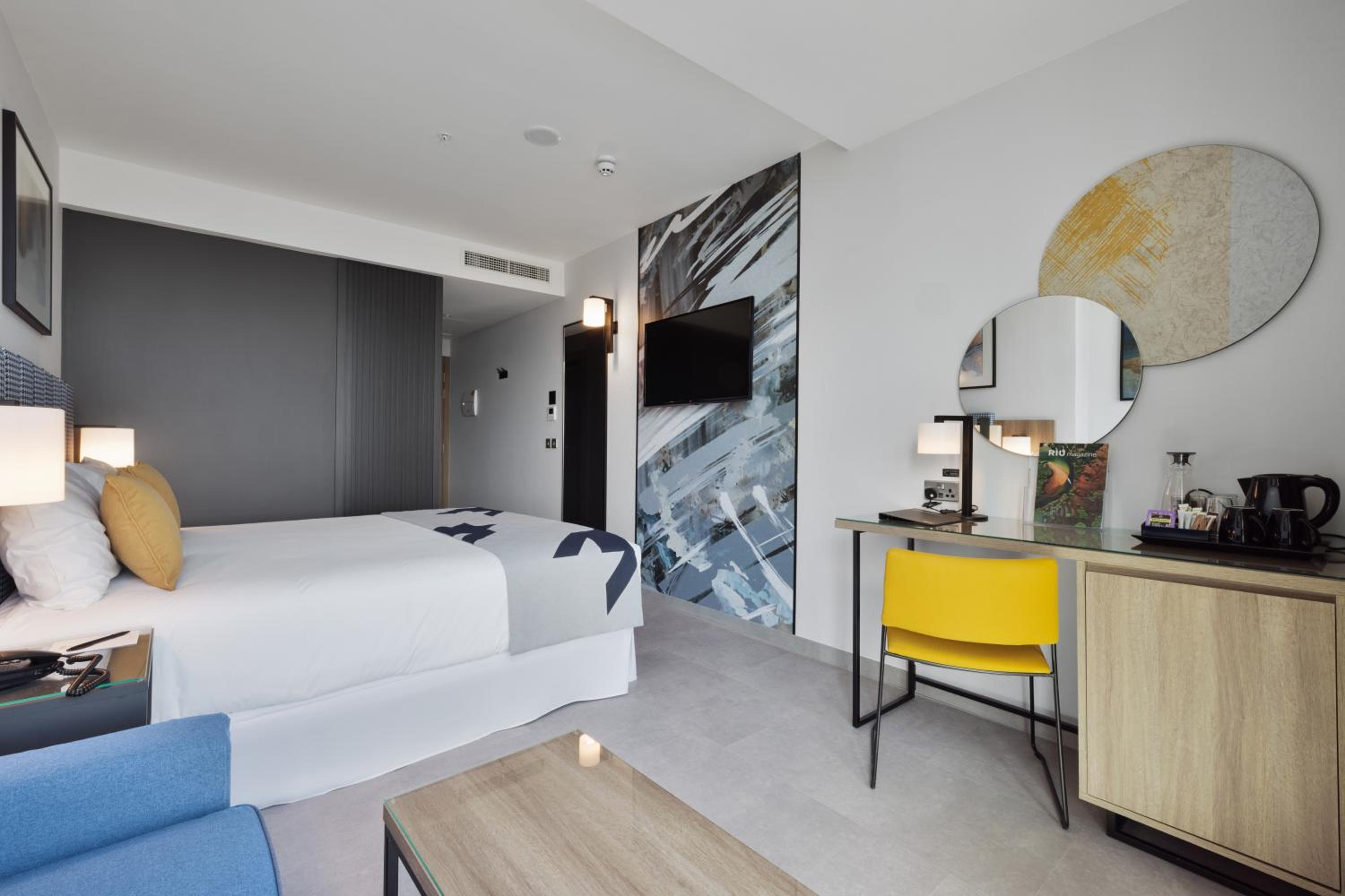 Deluxe Family Quadruple