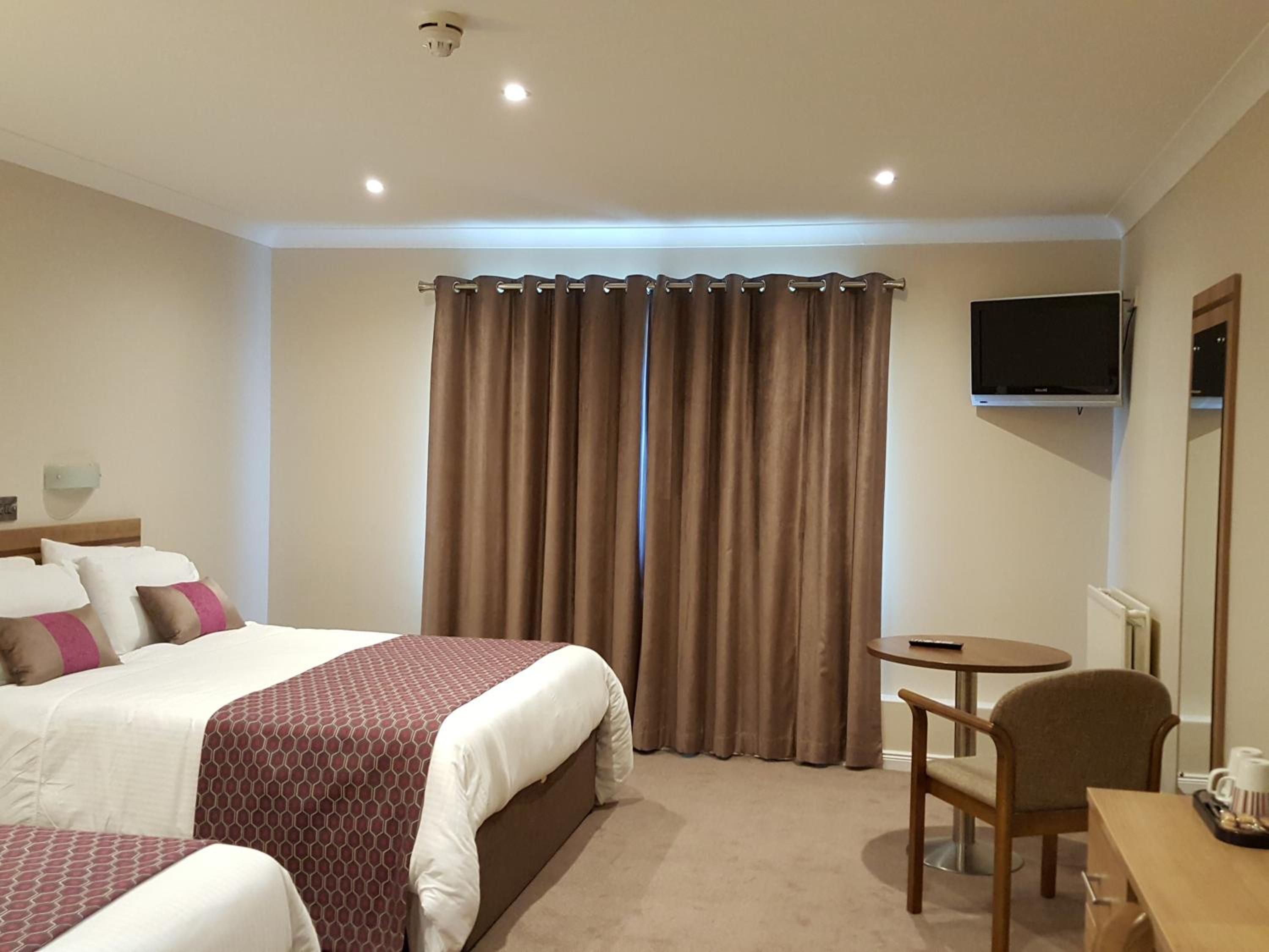 Classic Twin Room