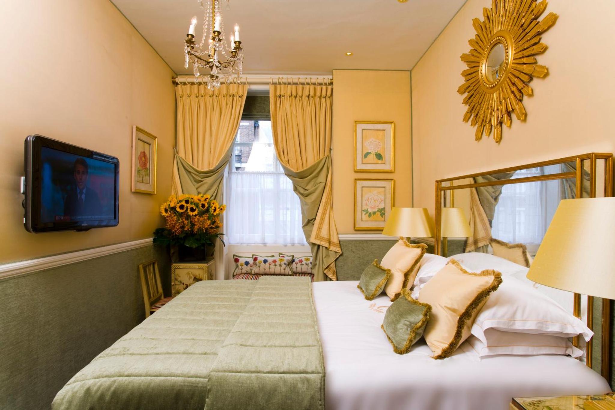 Classic Single Room