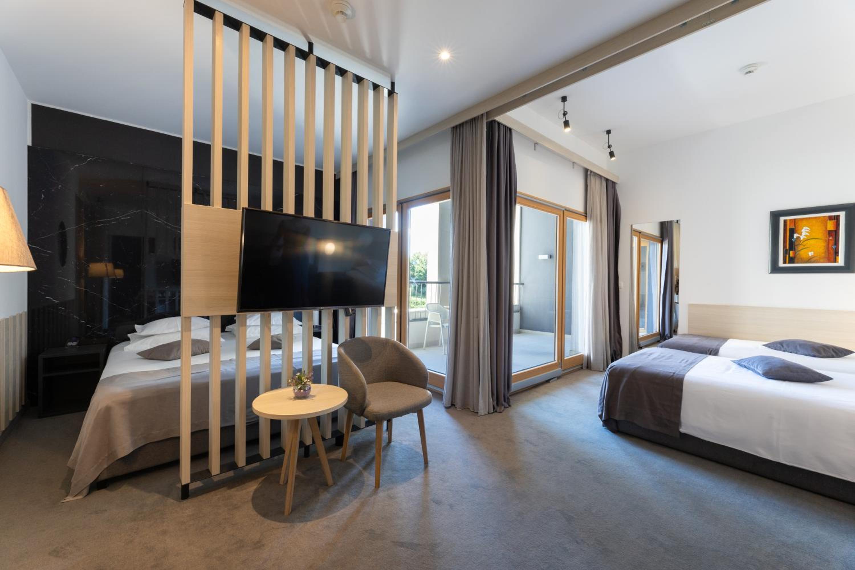 Junior Cesar Suite with Balcony