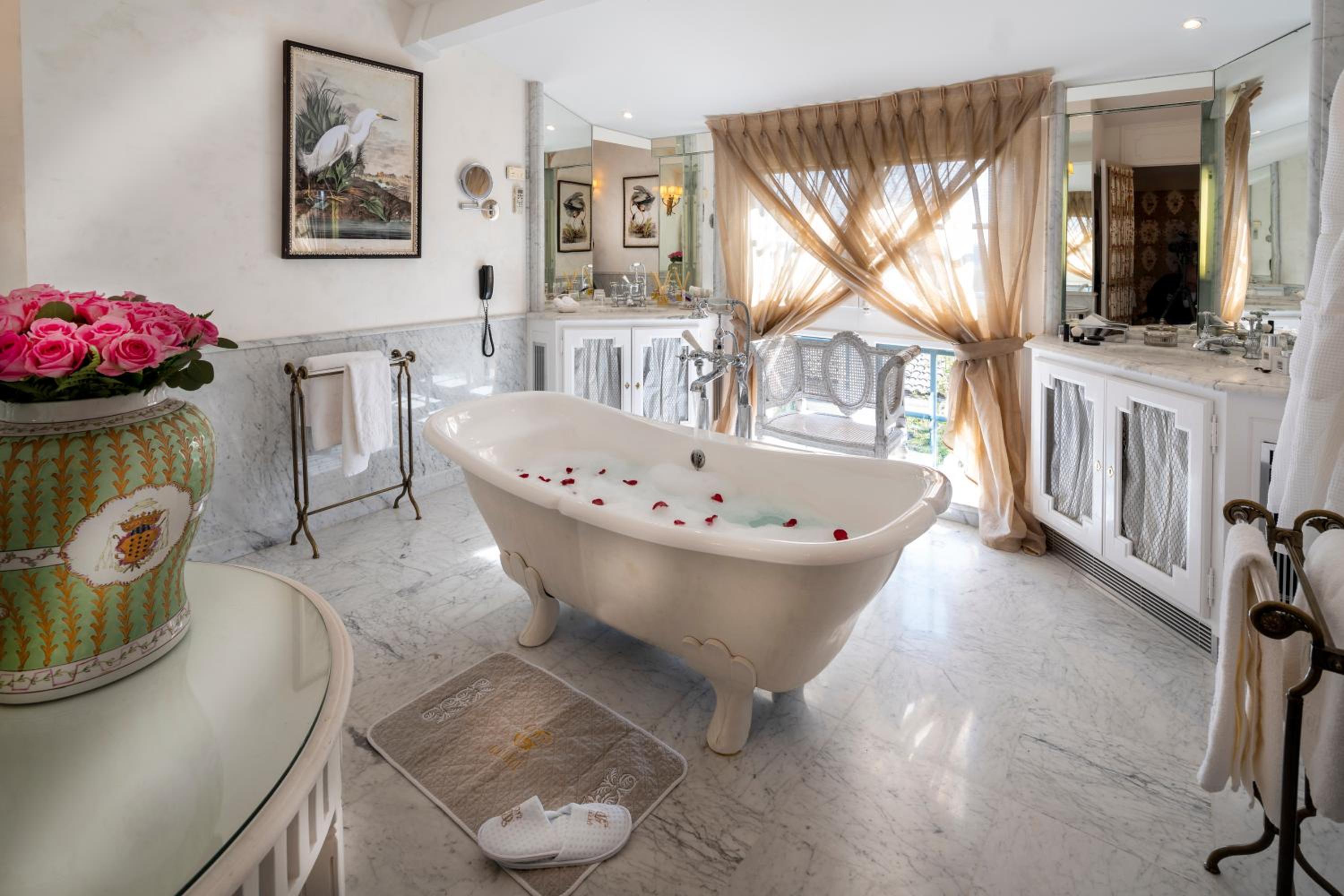 Deluxe Double Room with Free Spa Access