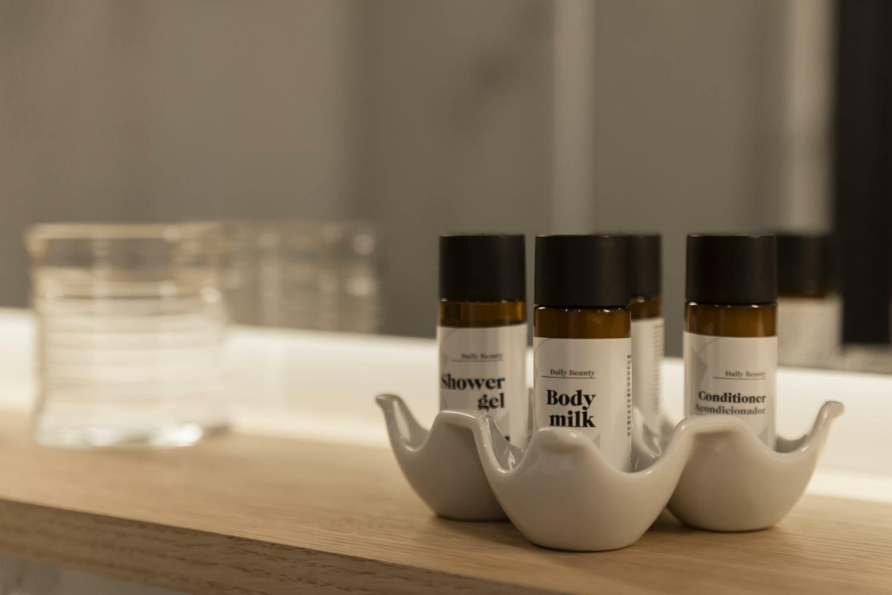 Double or Twin Room (1-2 Adults)