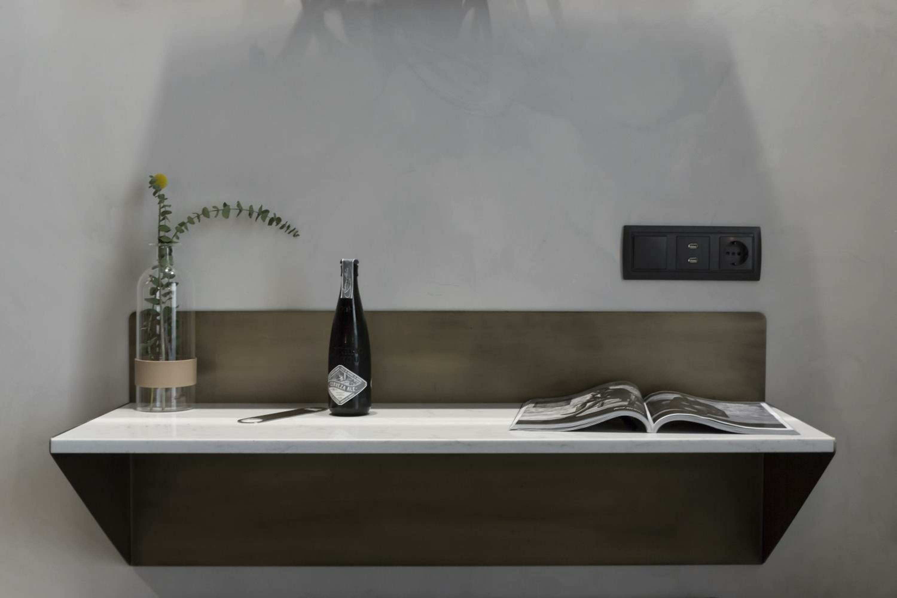 Double or Twin Room (1-2 Adults)