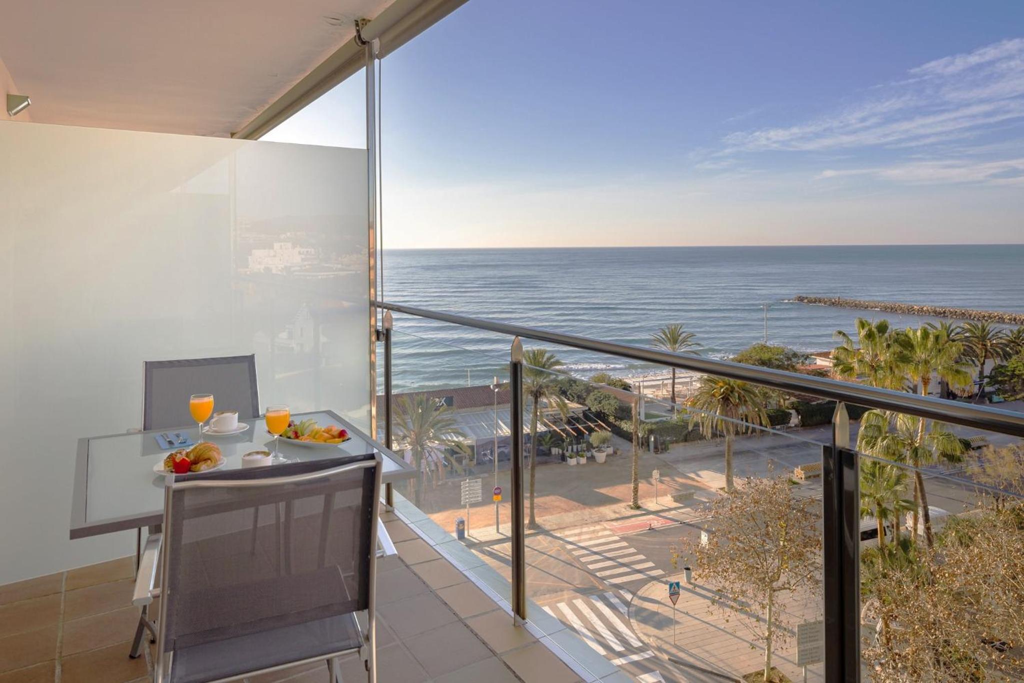 Executive Double or Twin Room with Partial Sea View