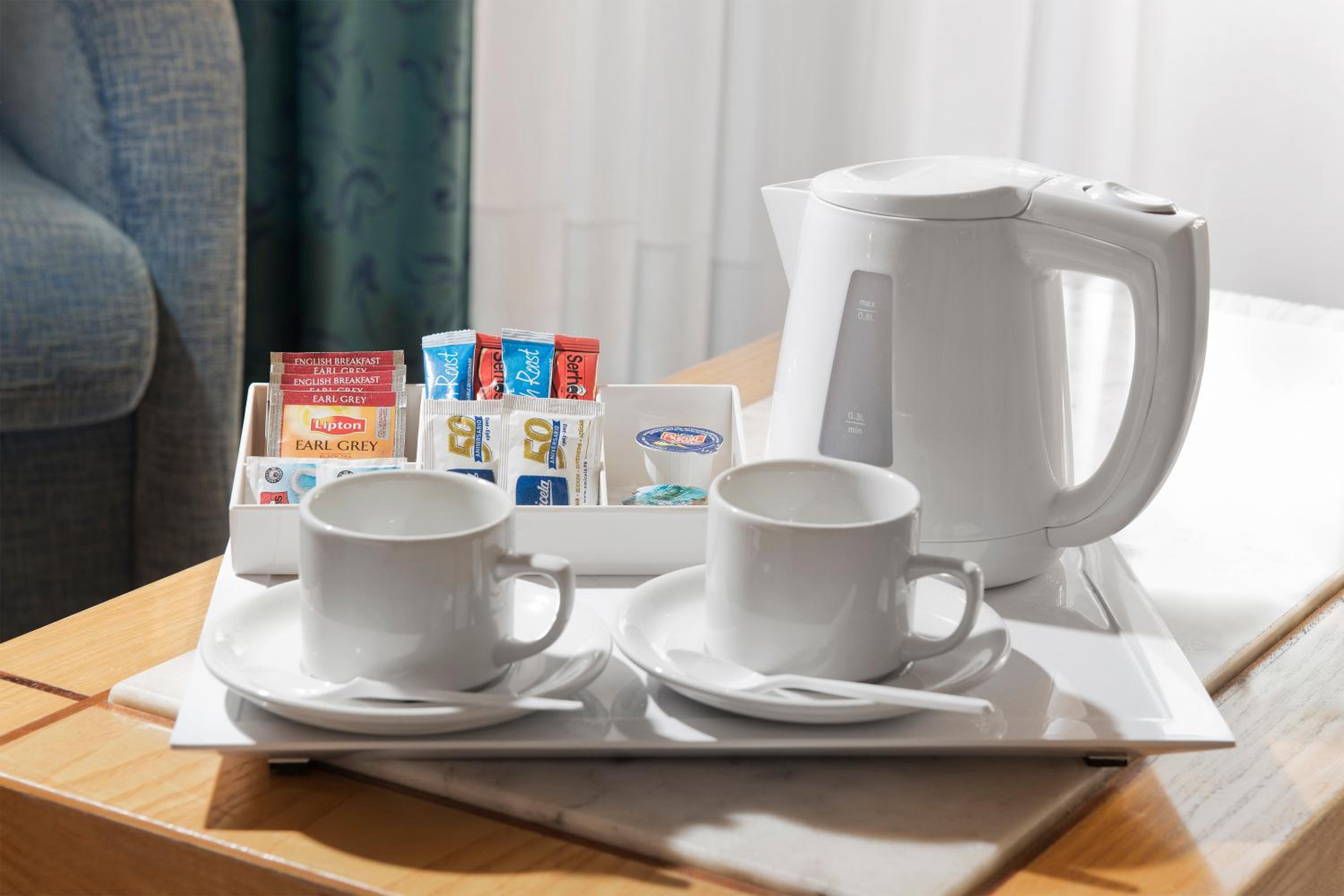 Double Room (1 Adult)