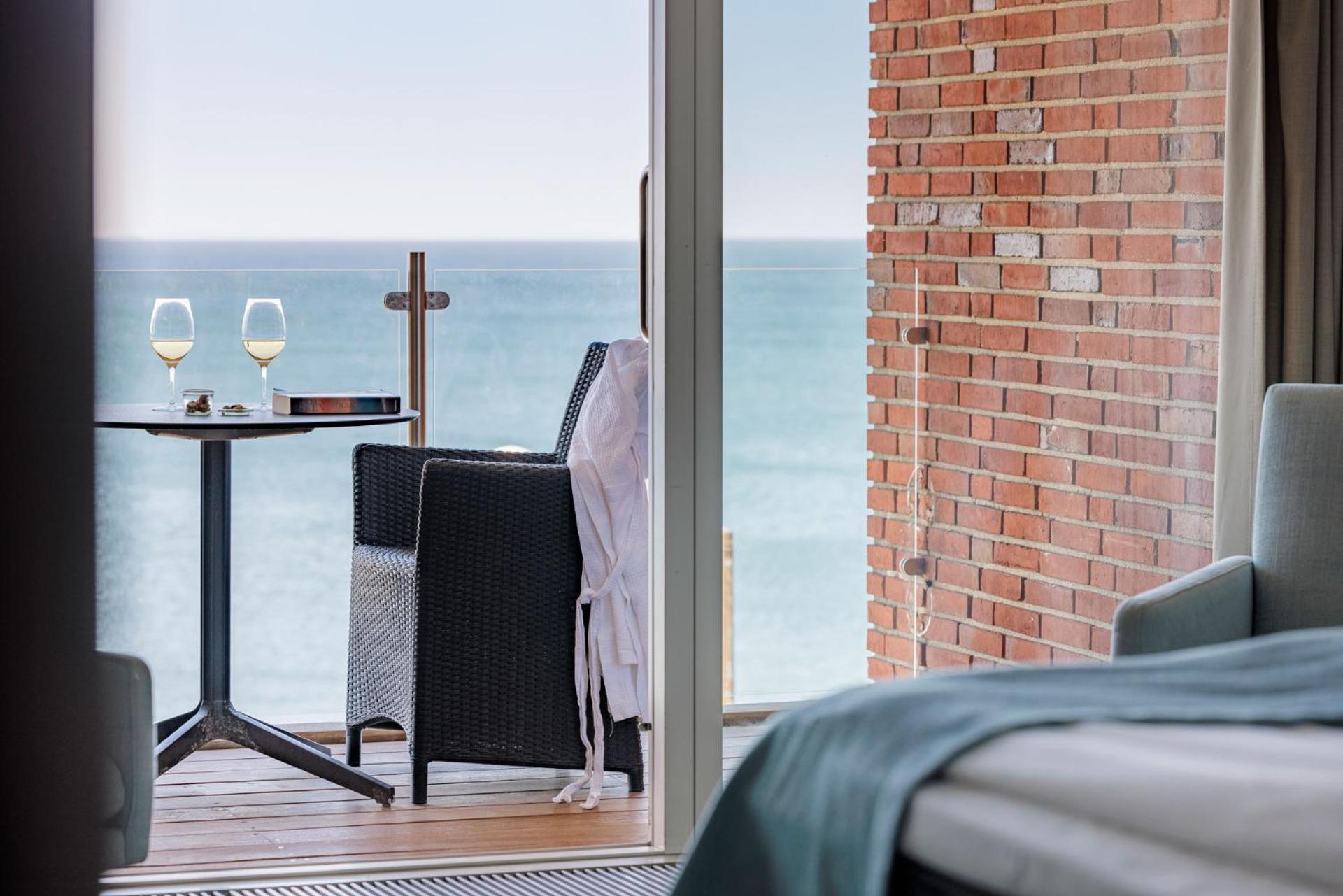 Double Room with Balcony and Sea View