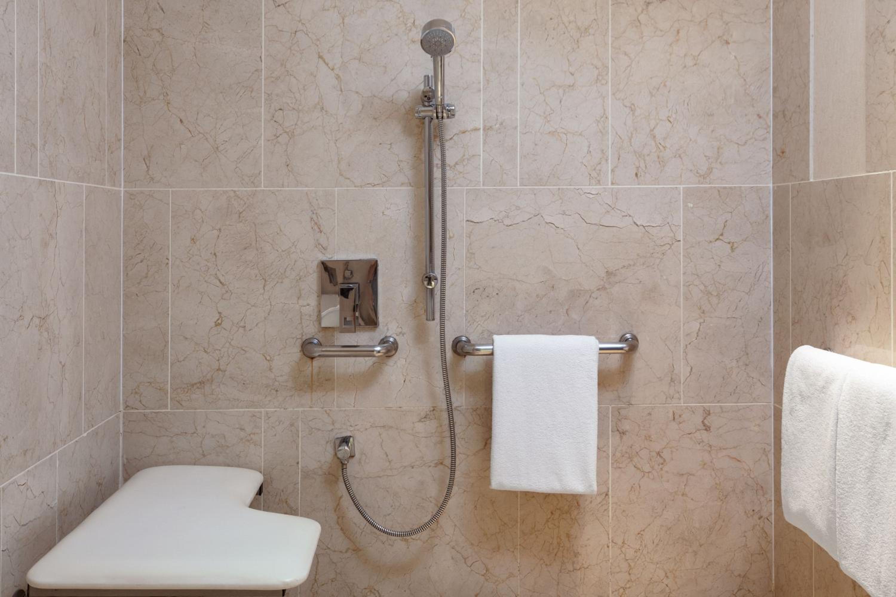 Deluxe King, Guest room, 1 King