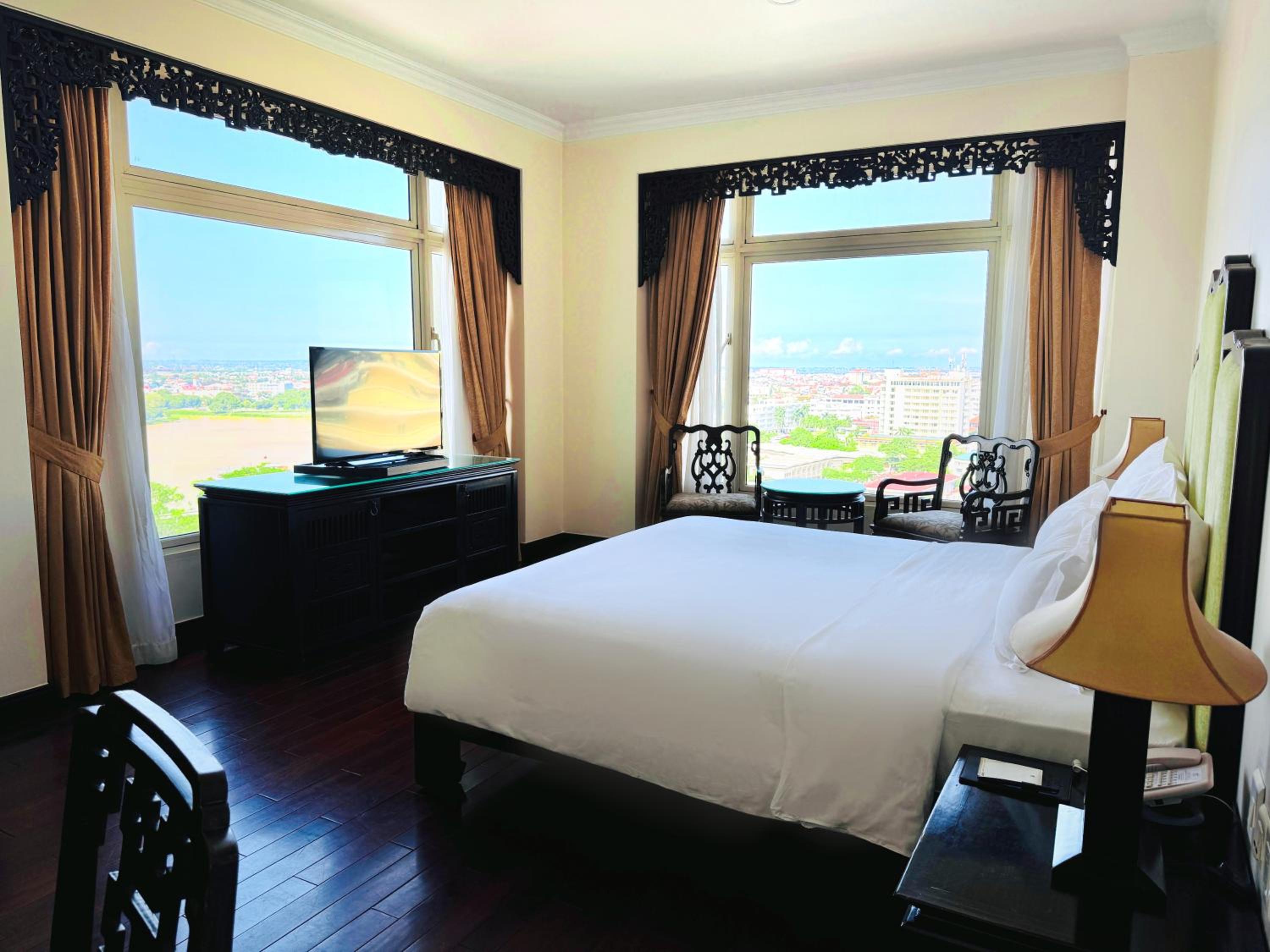 Deluxe Double with River View