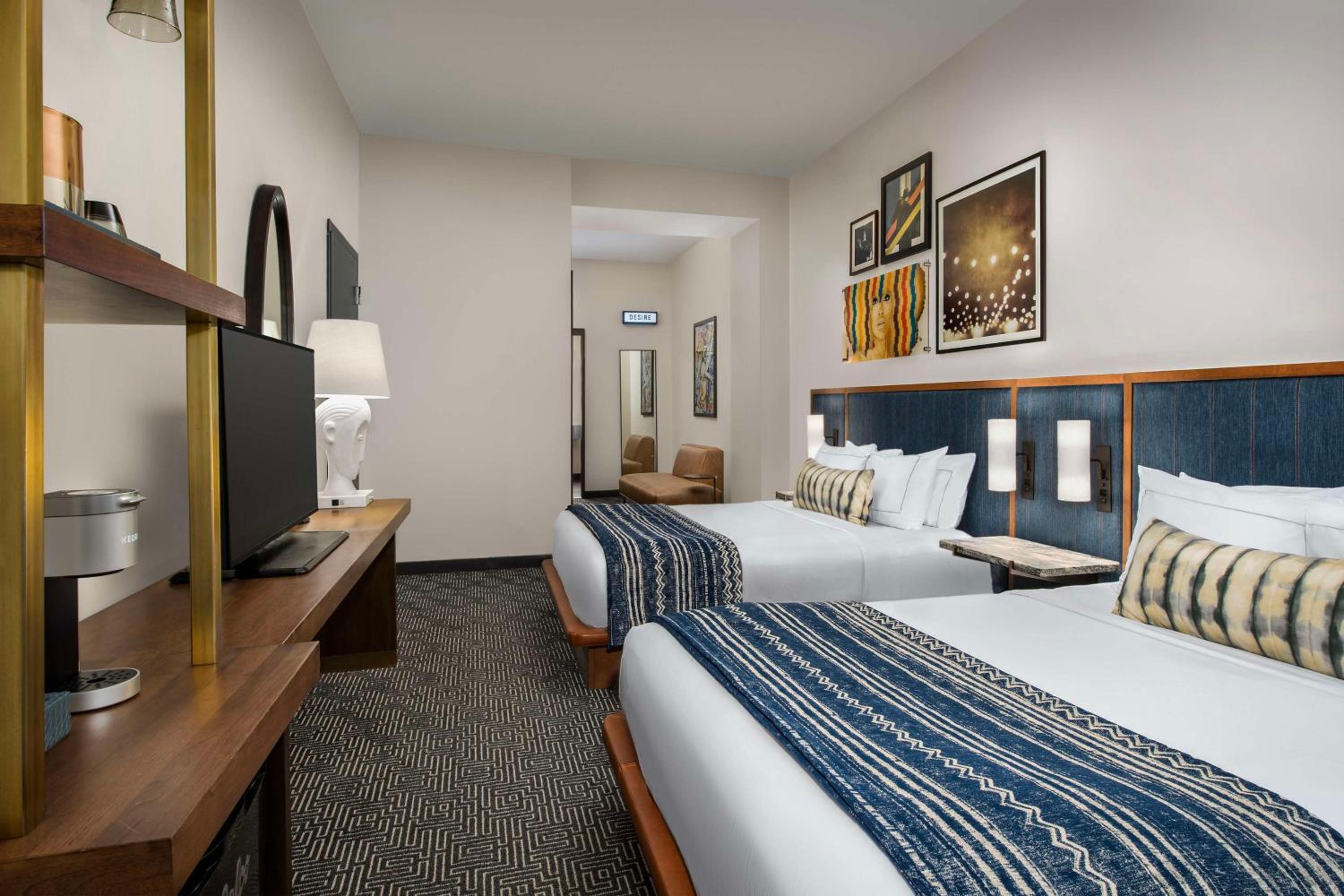 Queen Room with Two Queen Beds - Big Easy Room