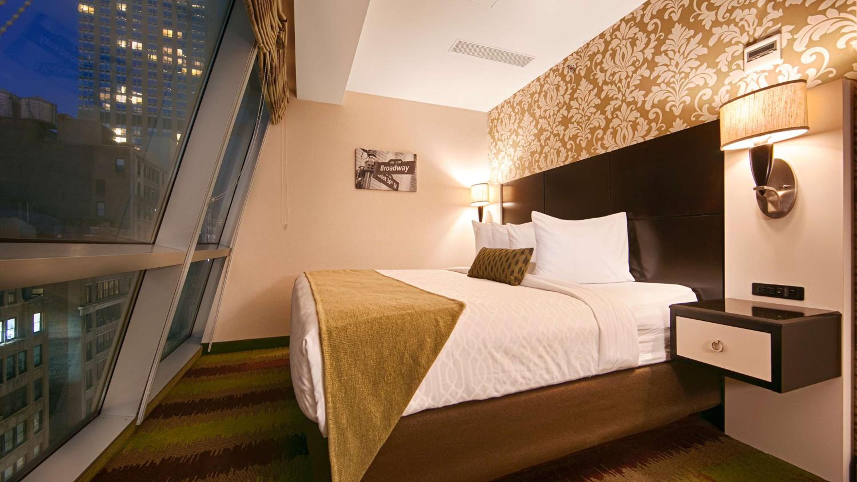 Executive King Room - Non-Smoking