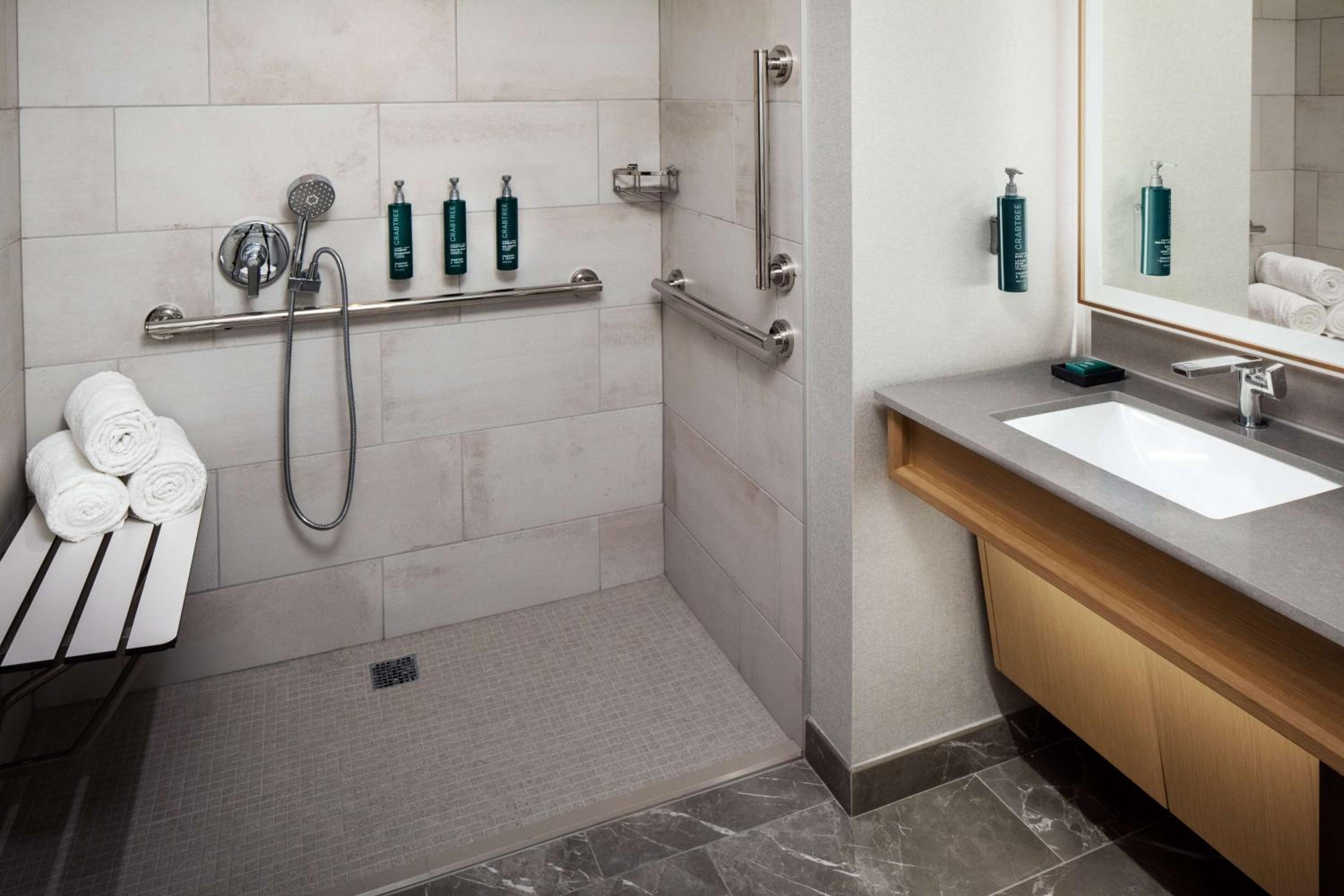 King Room with Roll-In Shower - Mobility Accessible
