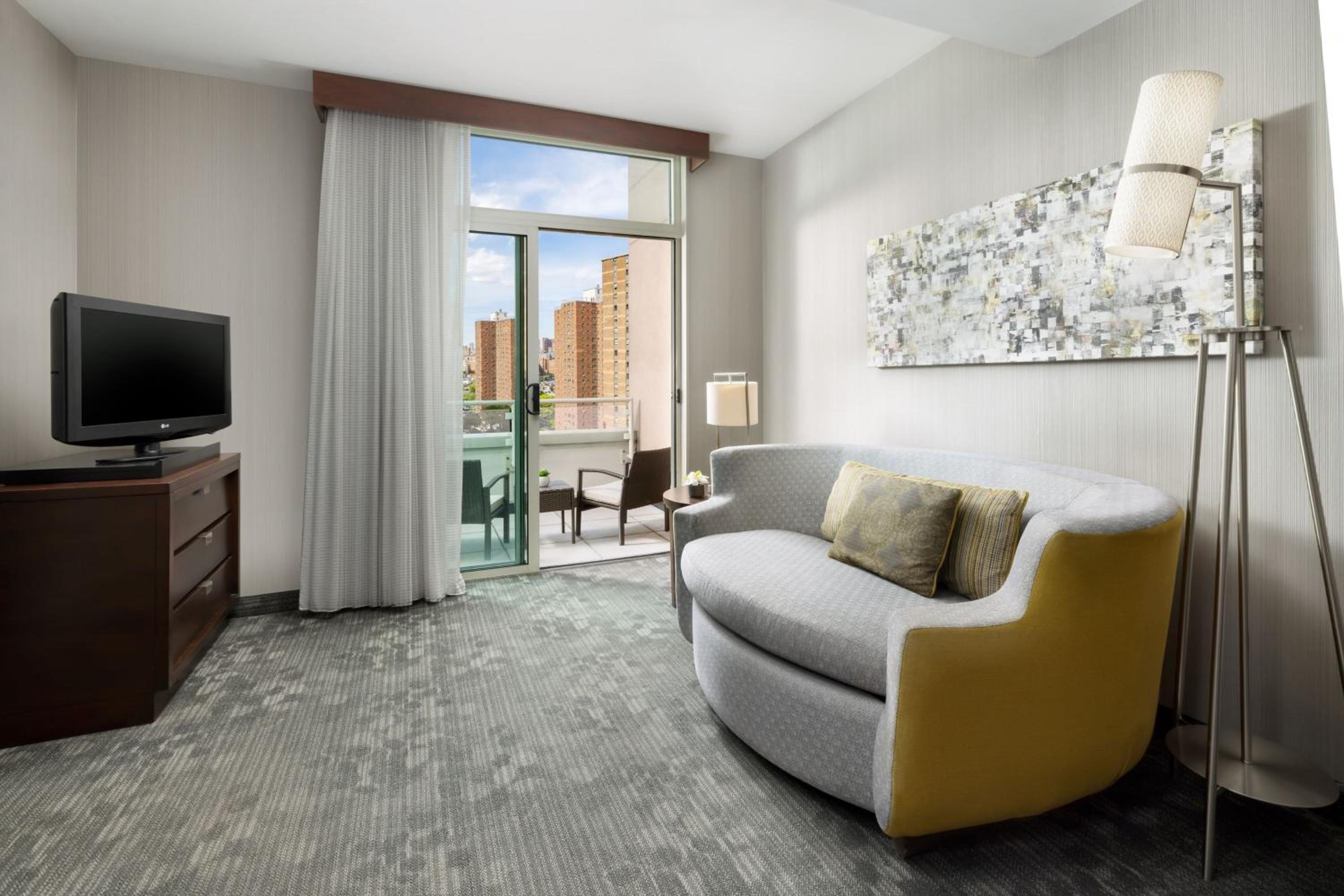 One-Bedroom King Suite with Sofa Bed and Balcony 