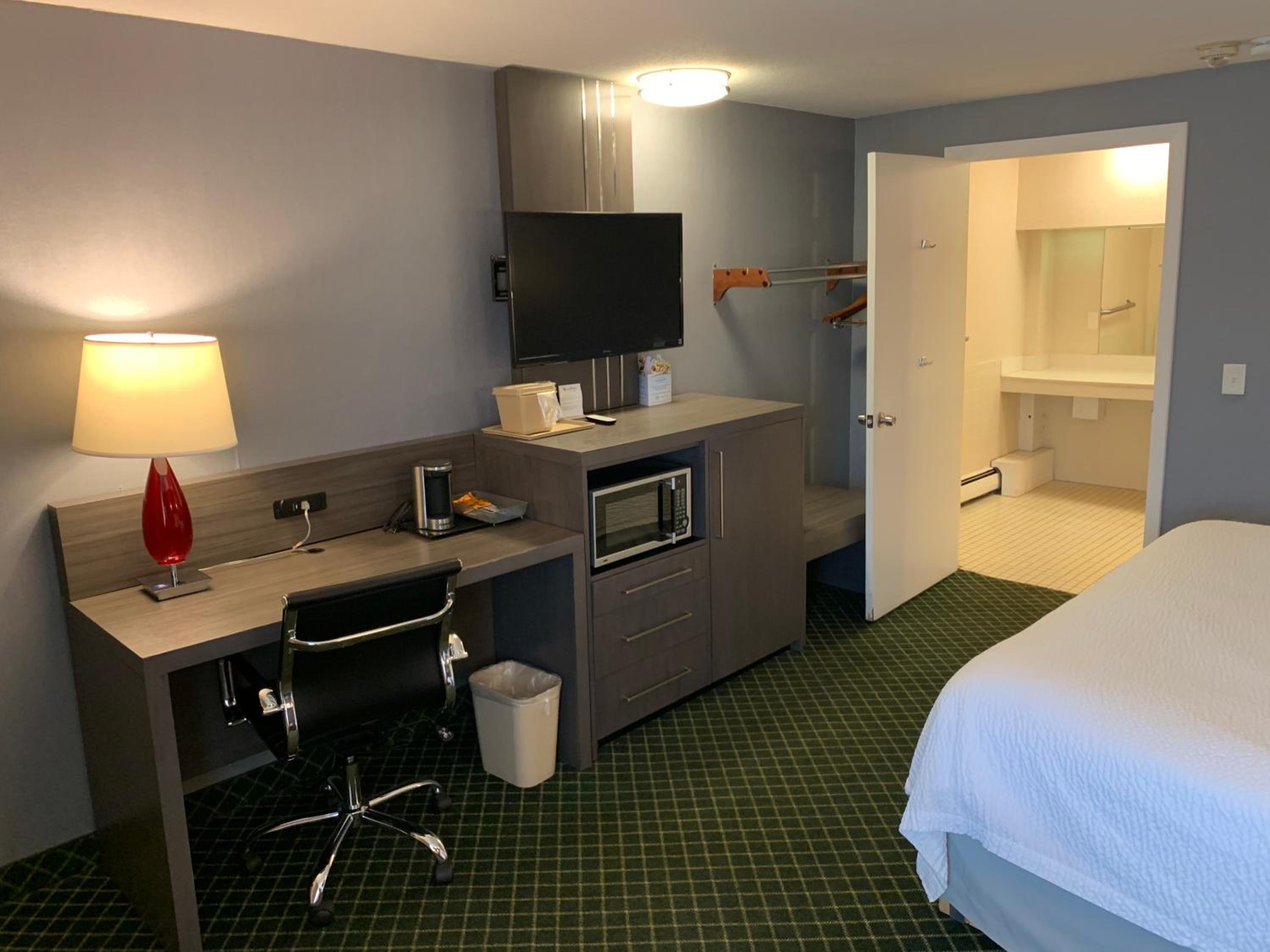 King Room - Mobility Access/Non-Smoking