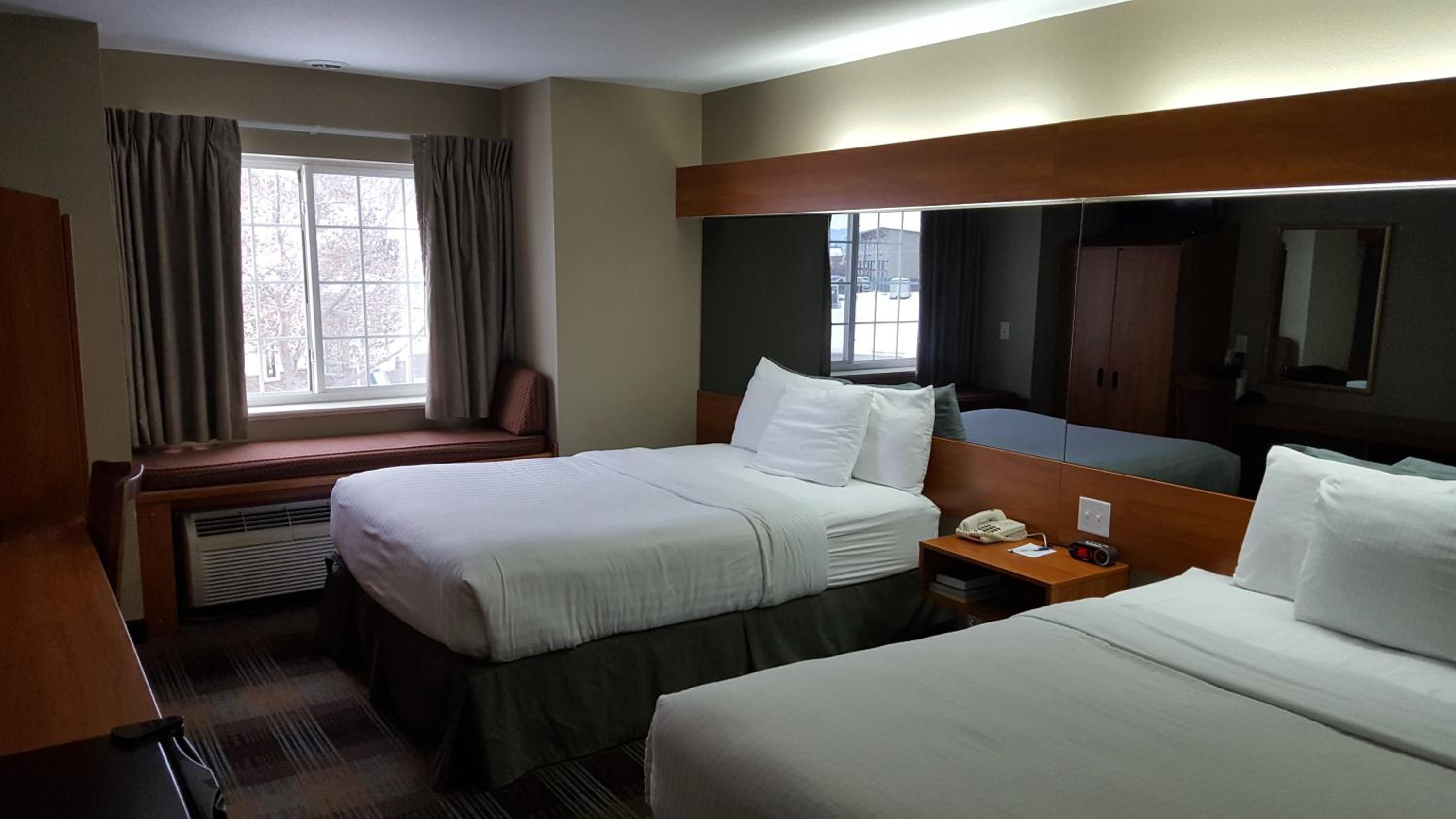 Queen Room with Two Queen Beds - Disability Access/Non-Smoking
