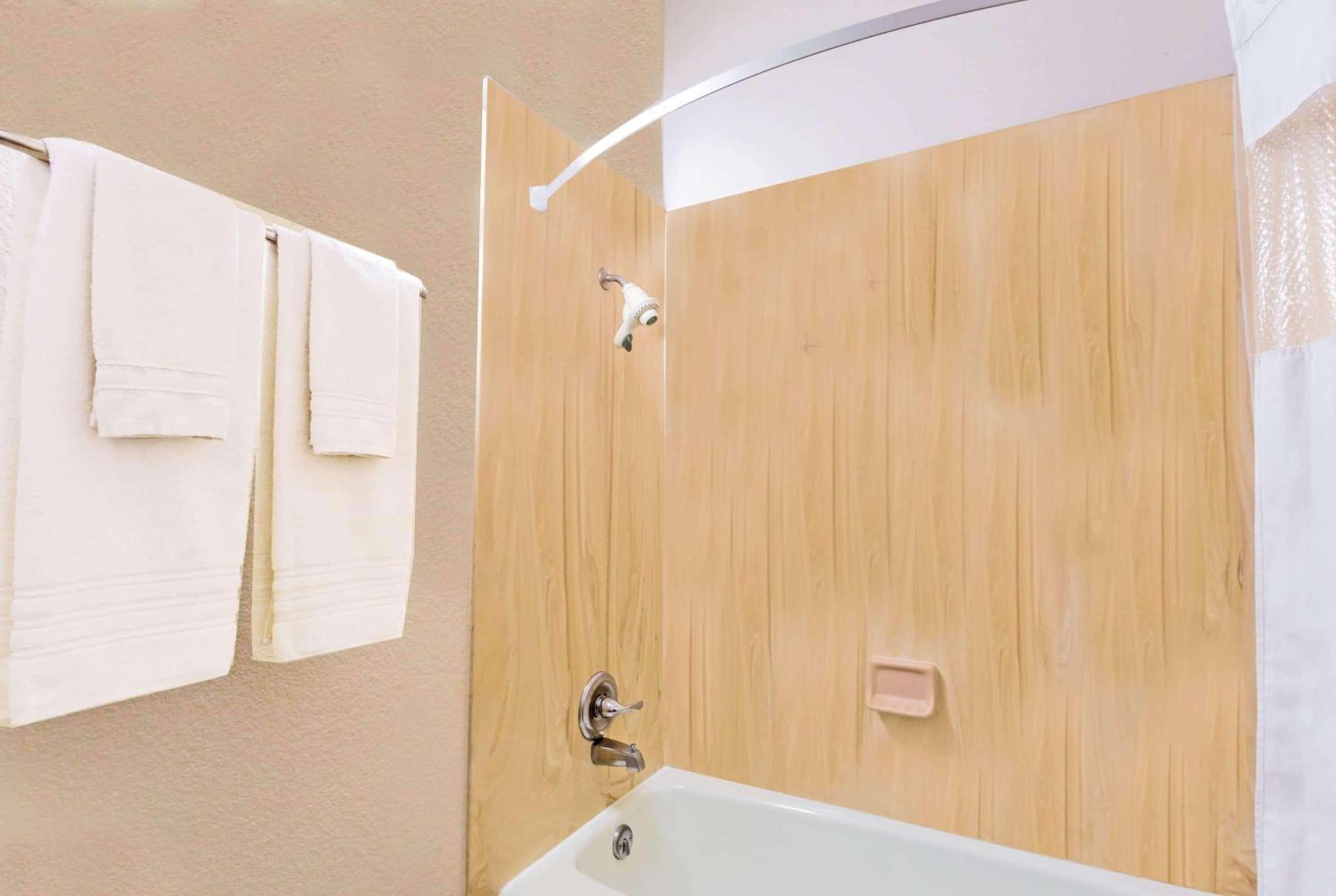 Deluxe Double Room with Two Double Beds - Disability Access - Non-Smoking