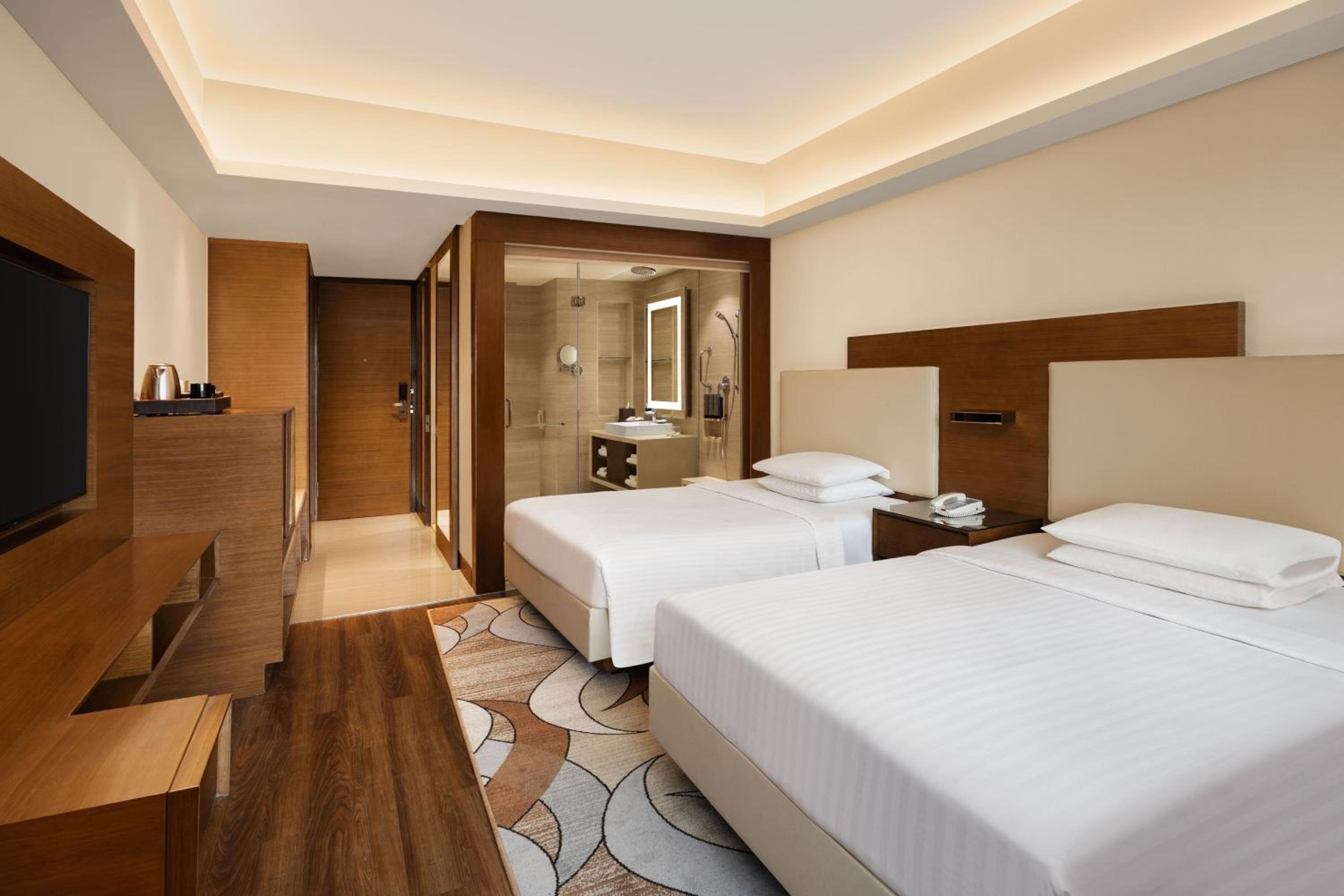 Guest room, 2 Twin Beds, Courtyard view