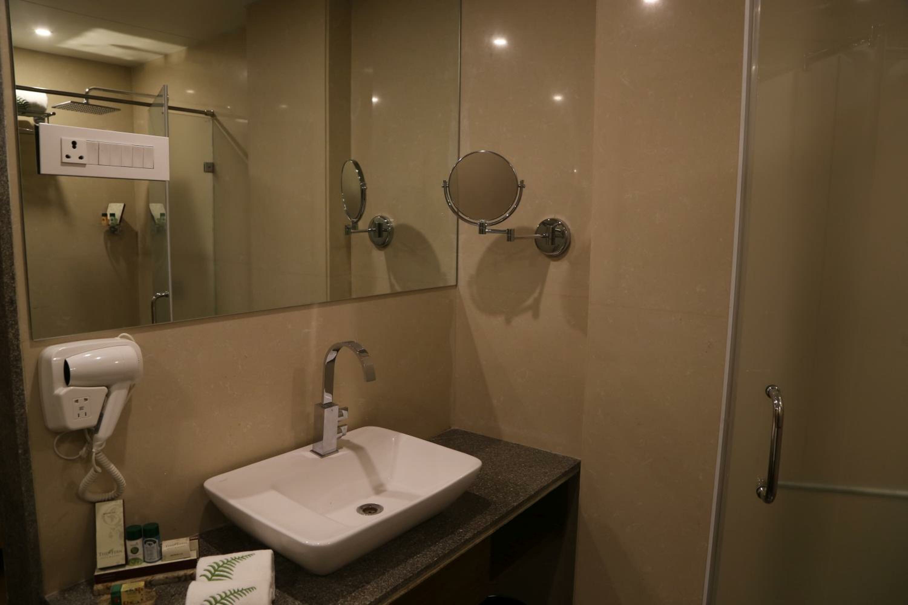 Hazel Suite