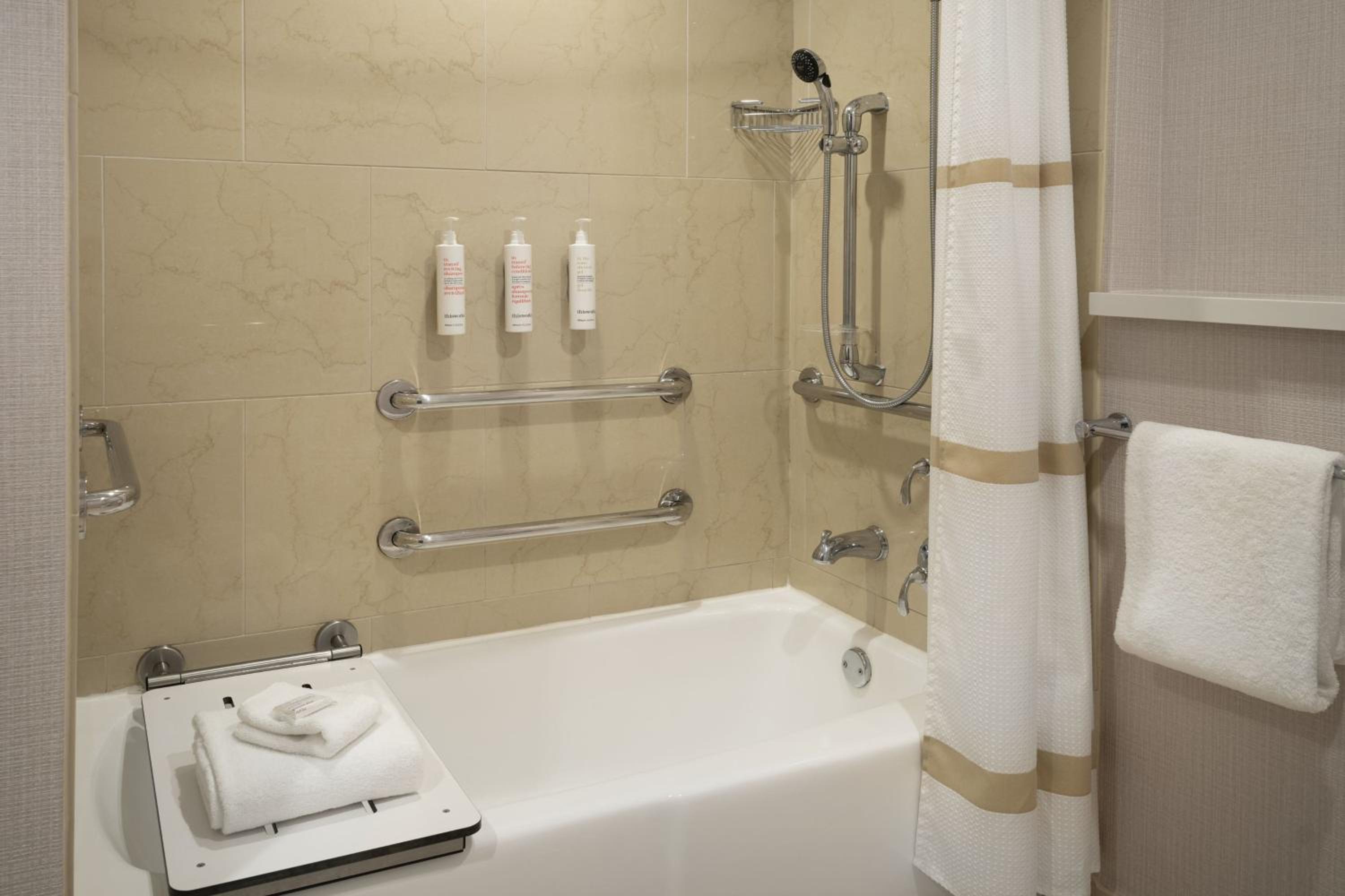 Junior Suite, 2 Double, Sofa bed, Corner room