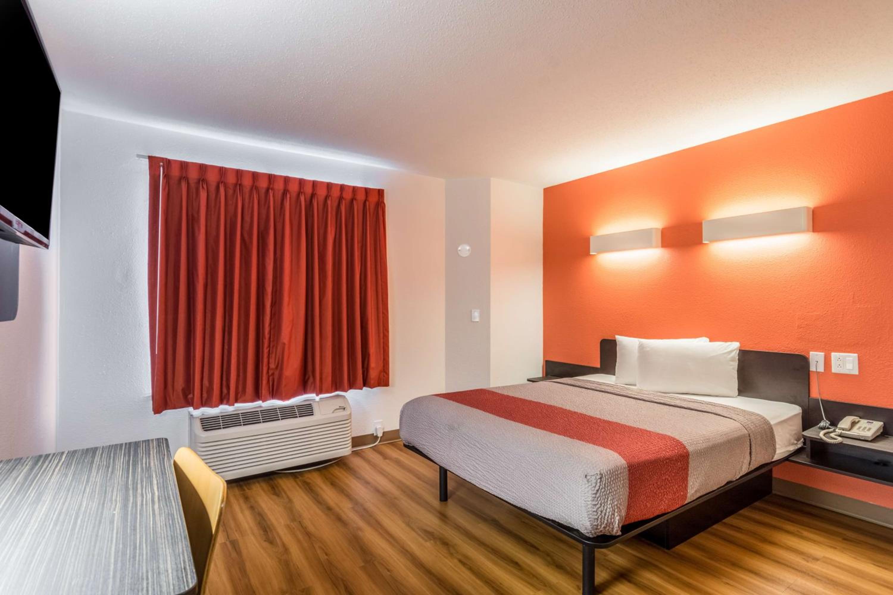 Deluxe Queen Room - Smoking