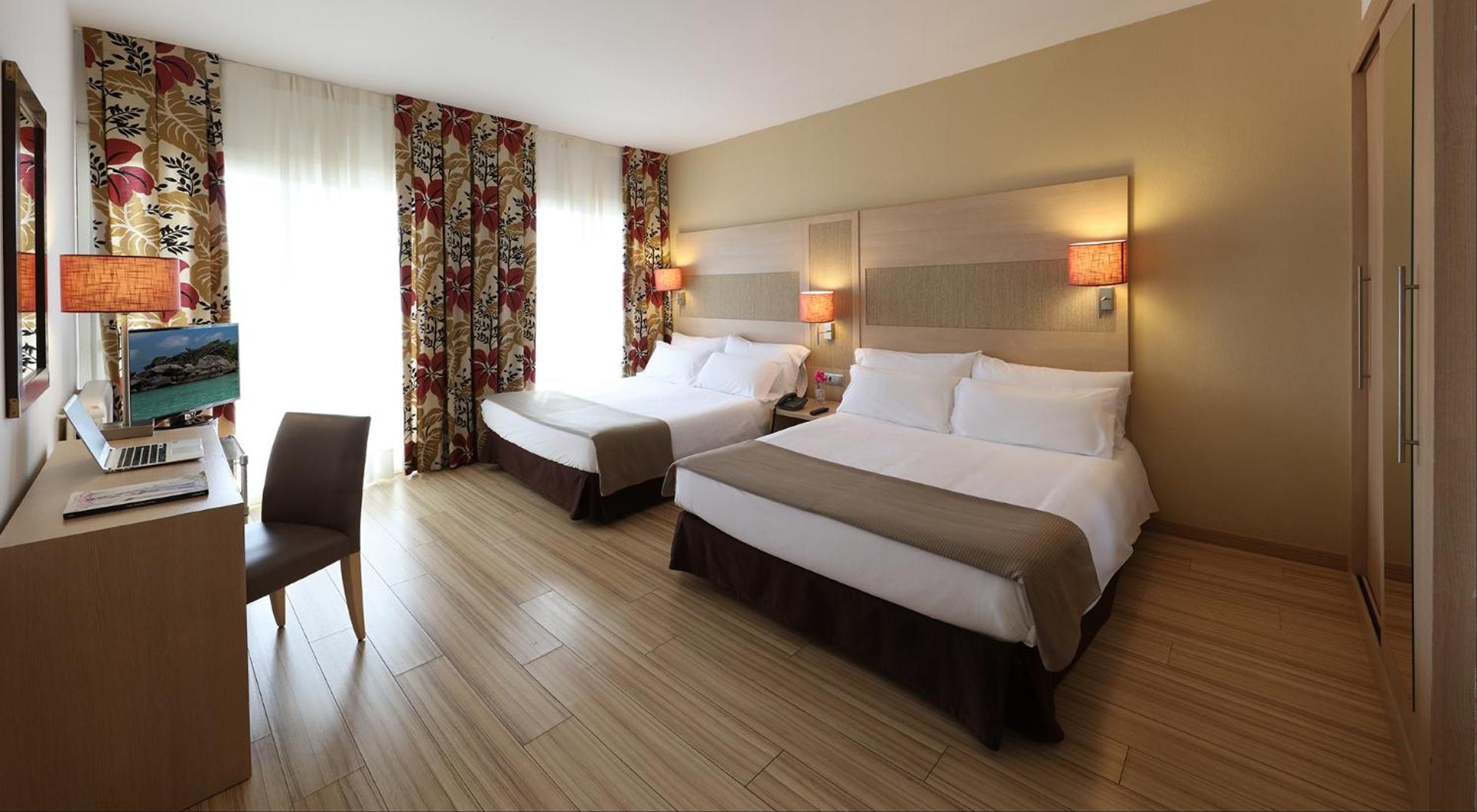 Standard Quadruple Room