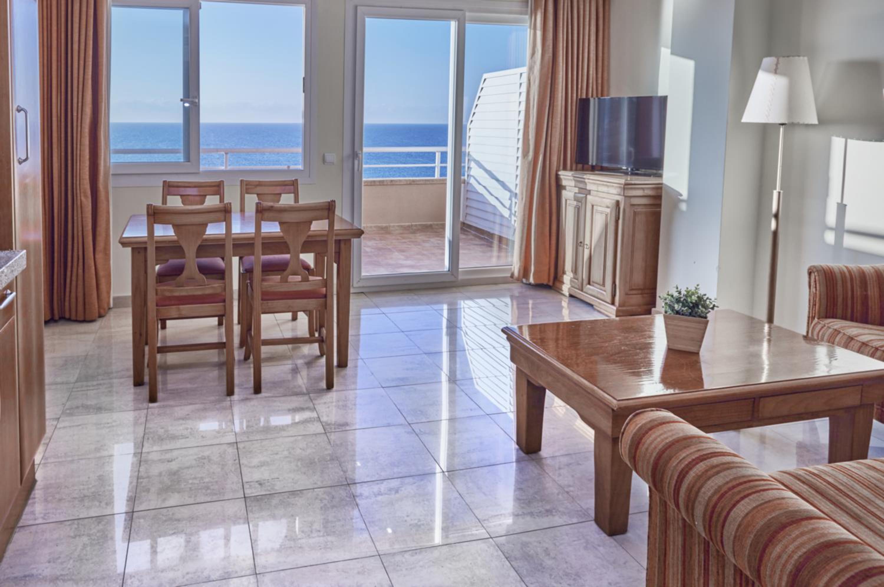 One-Bedroom Apartment with Sea View