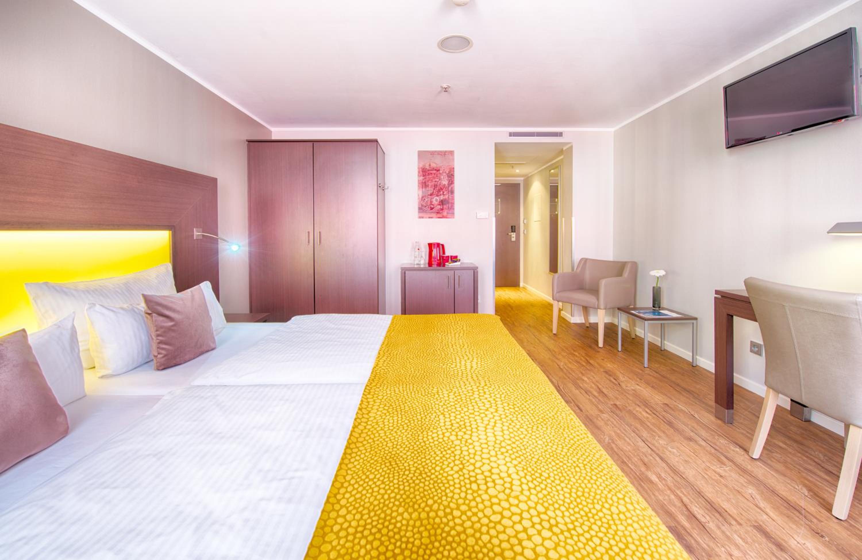 Deluxe Double or Twin Room