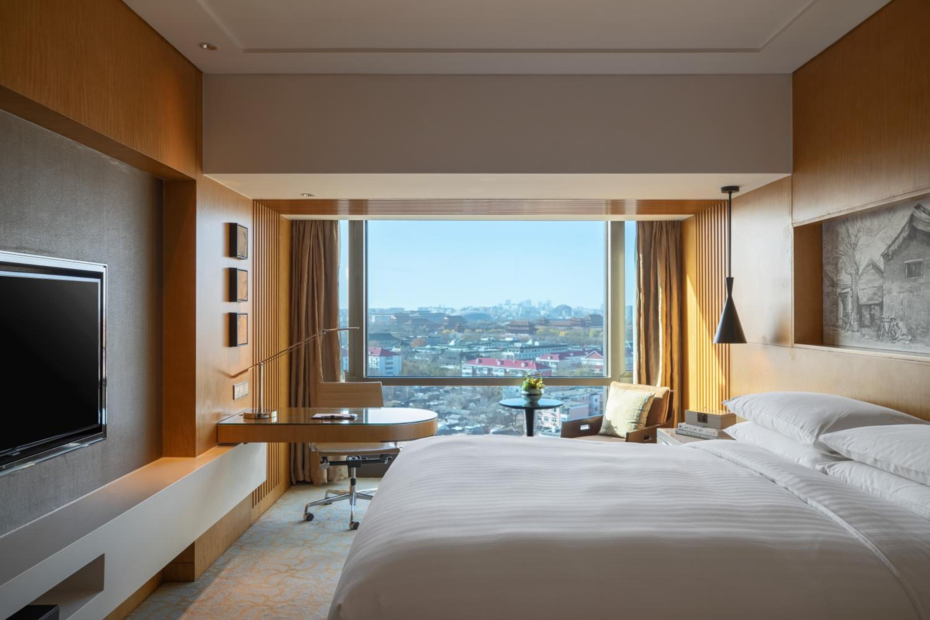 King Room with City View on High Floor