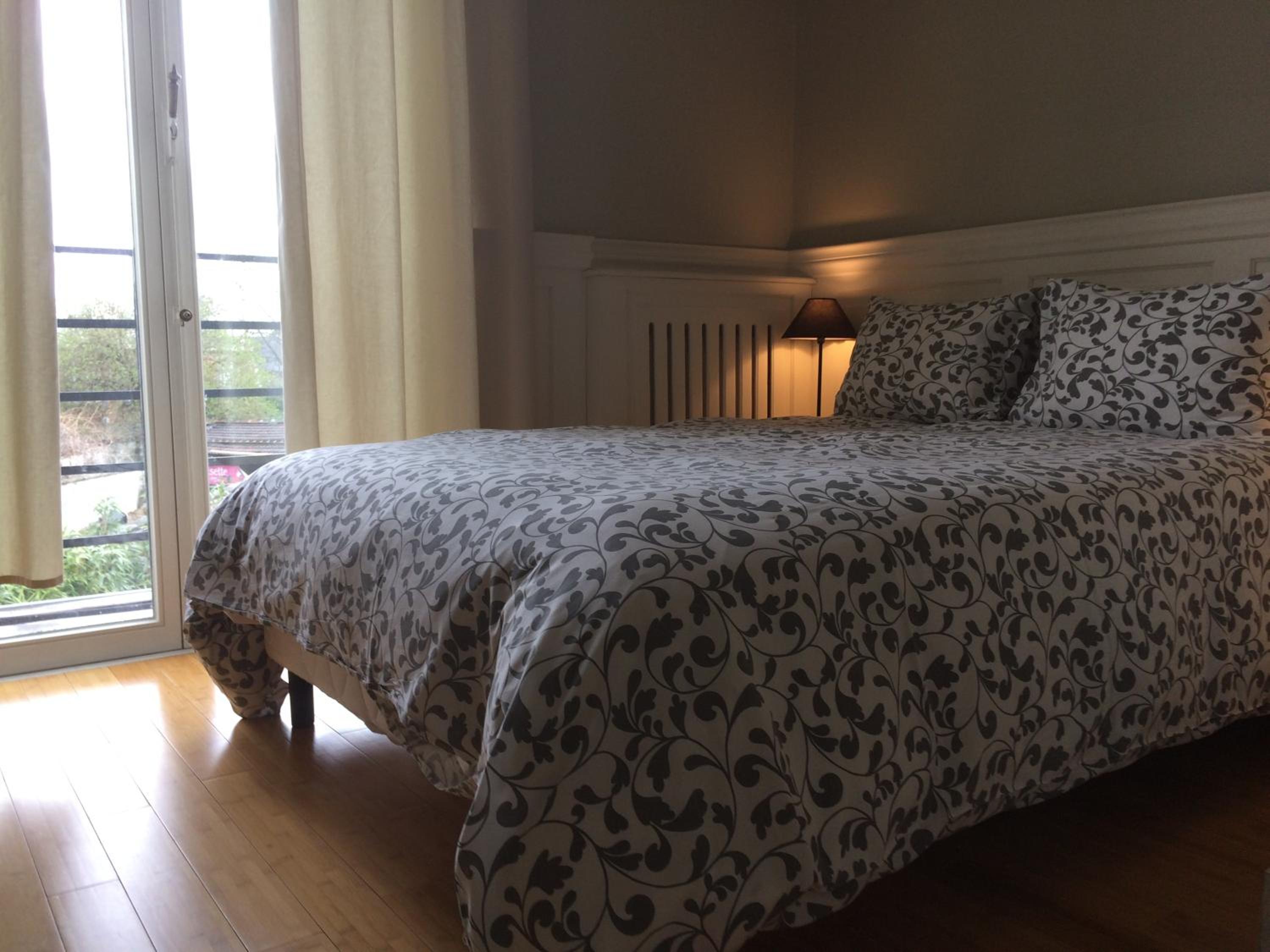 Apartment with Garden View