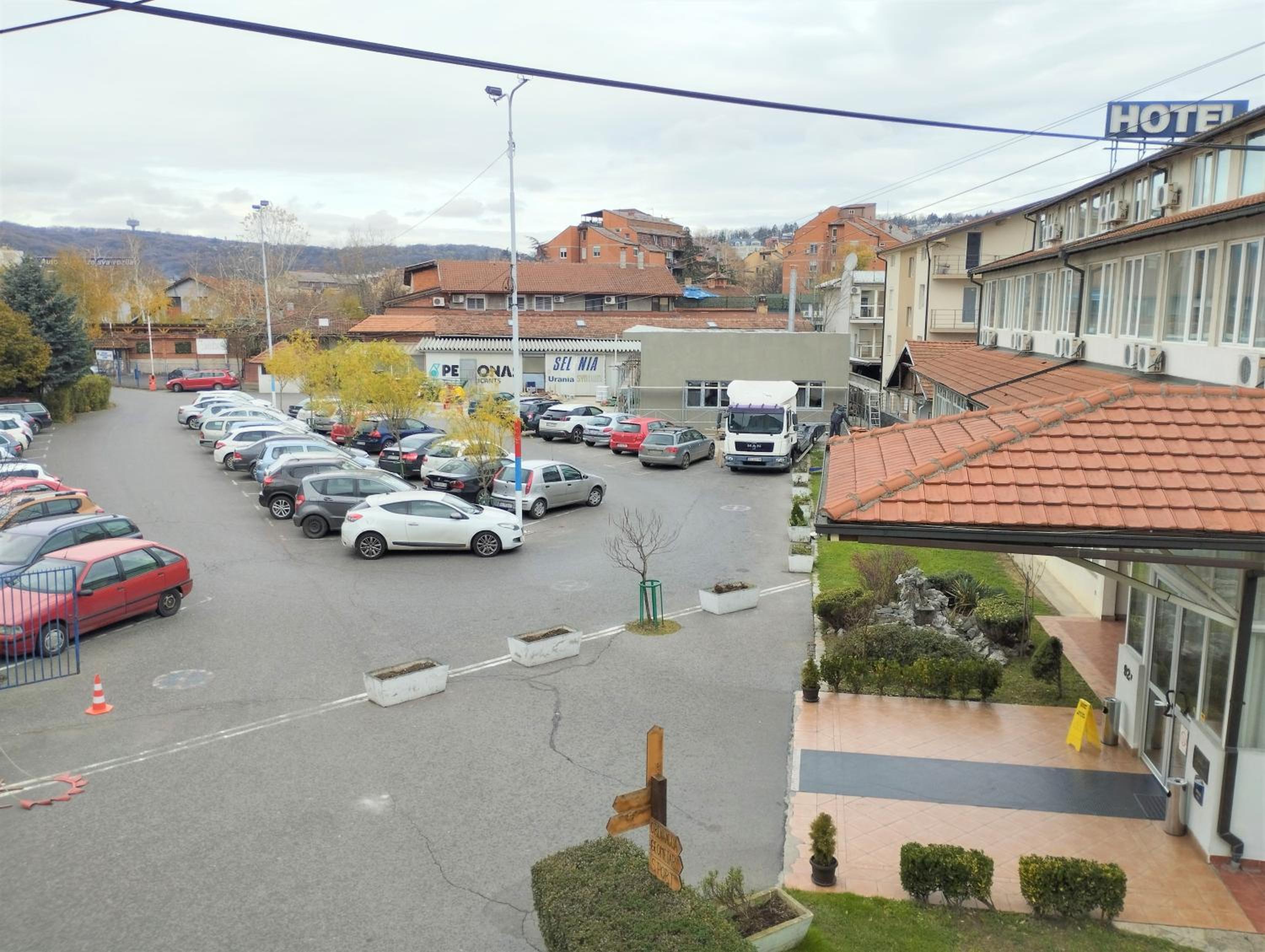 Double Room with Free Parking
