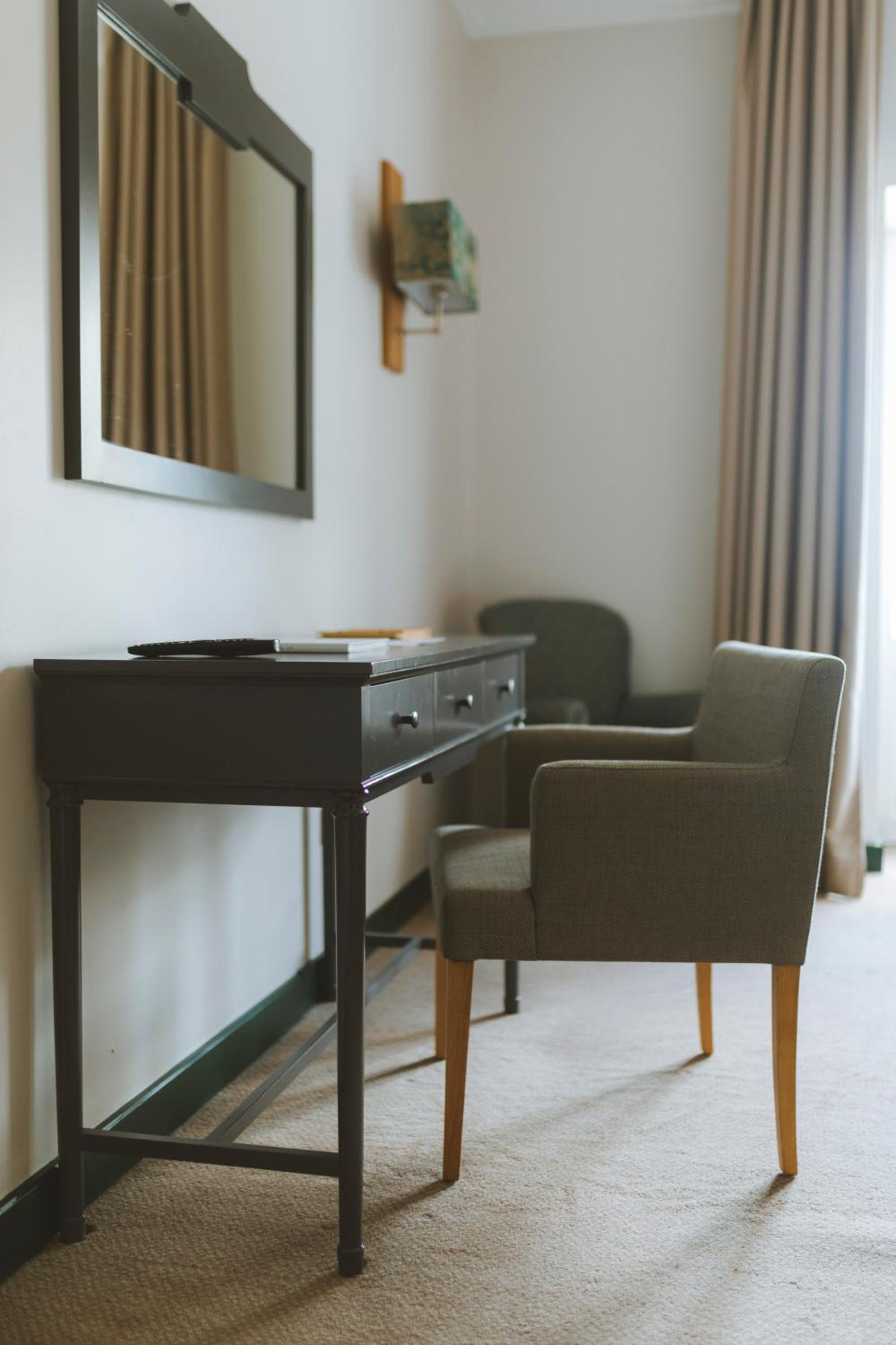 Family Suite (2 Adults + 2 Children until 12 years old)