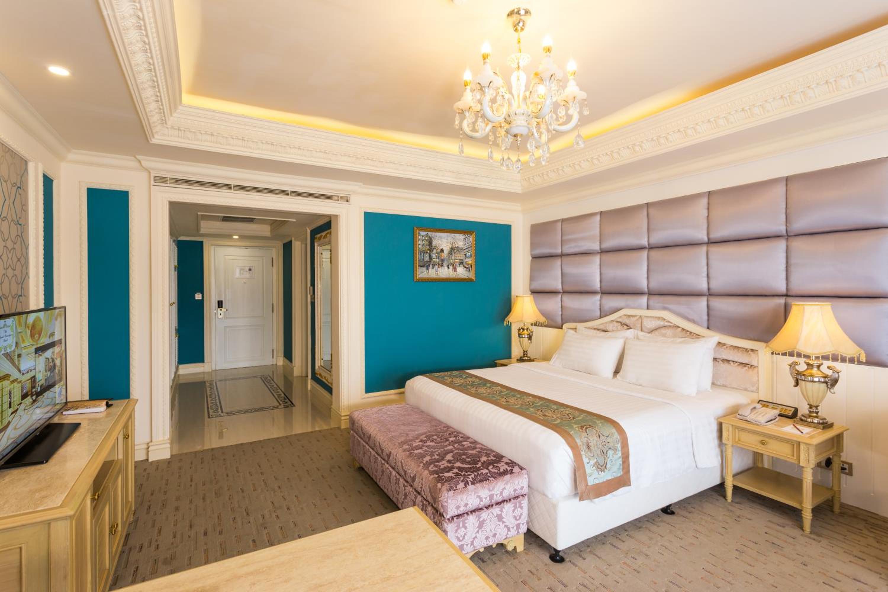 Deluxe Double or Twin Room with Balcony