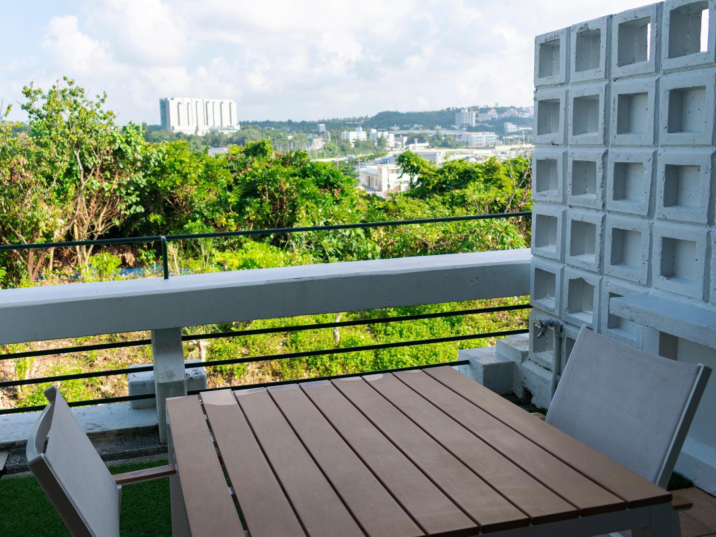 Superior Twin Room with Mountain View - Non-Smoking