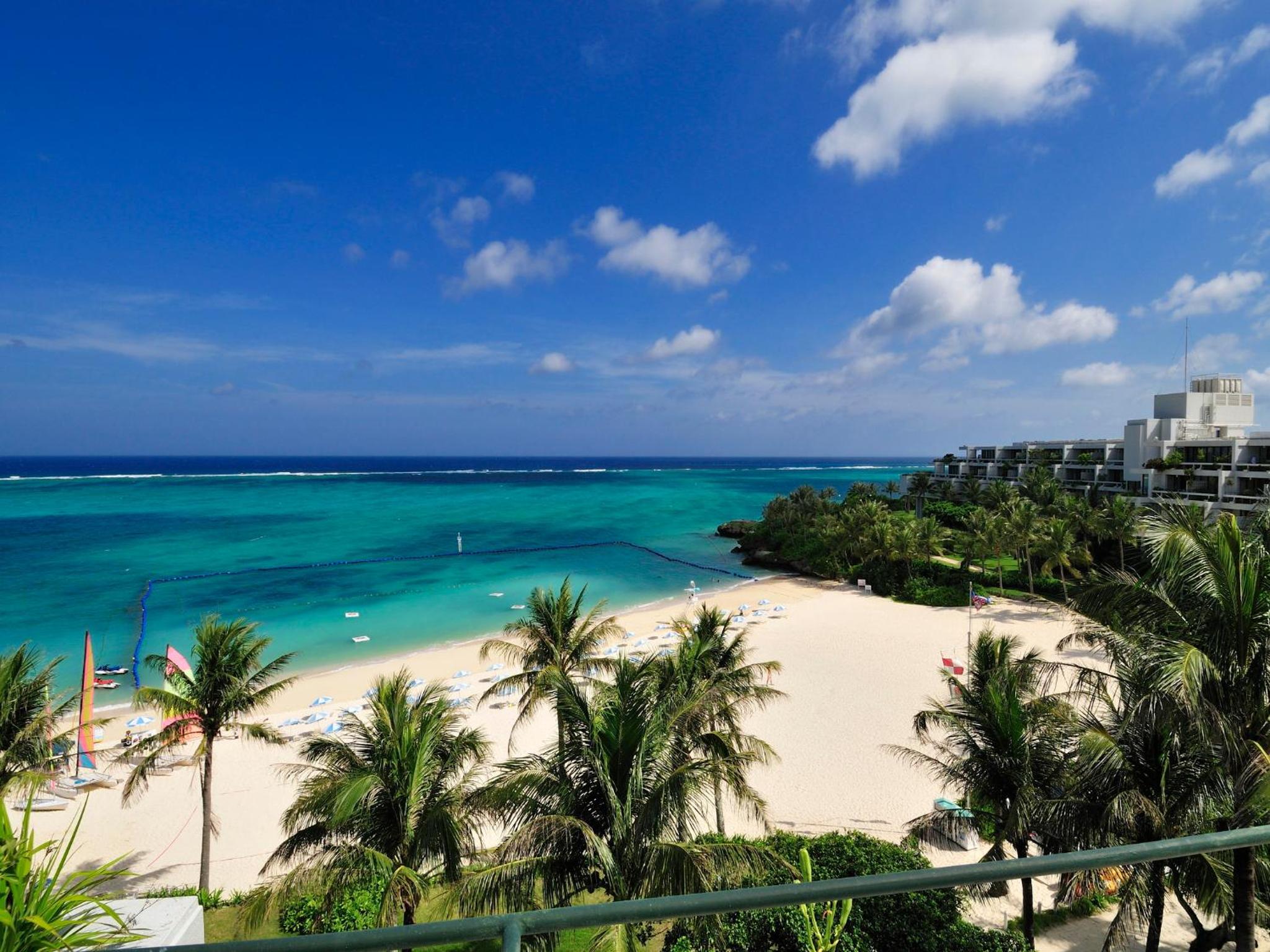 Club Deluxe Room with Ocean View and Lounge Access - Non-Smoking
