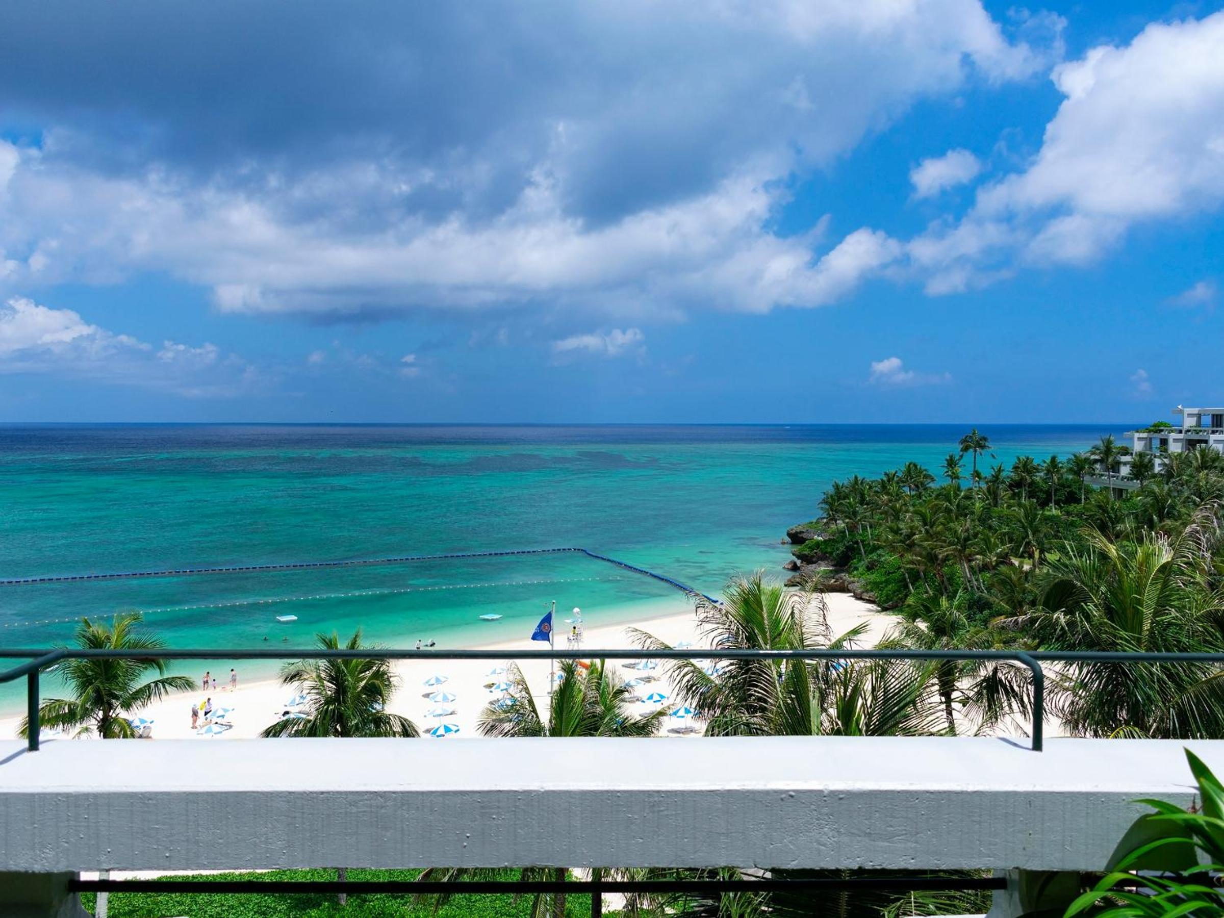 Club Luxury Room with Ocean View and Lounge Access - Non-Smoking
