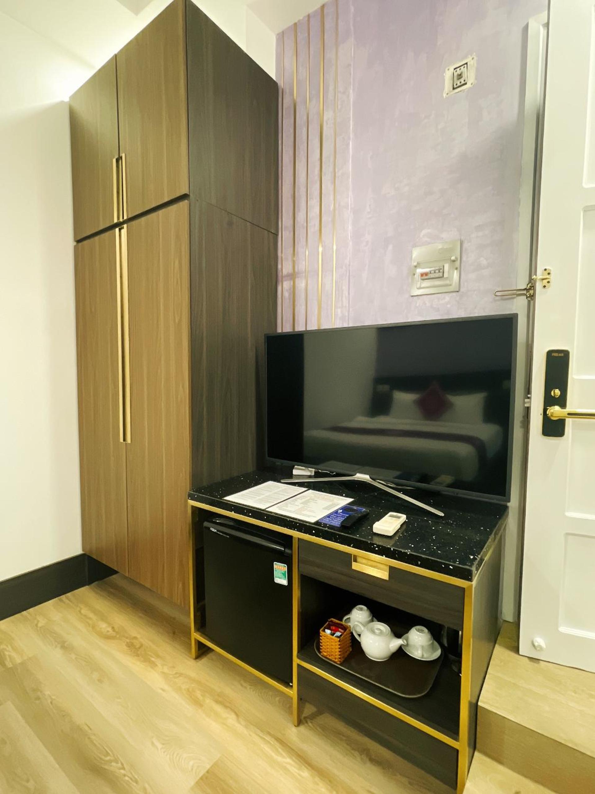 Deluxe Double Room with Shower