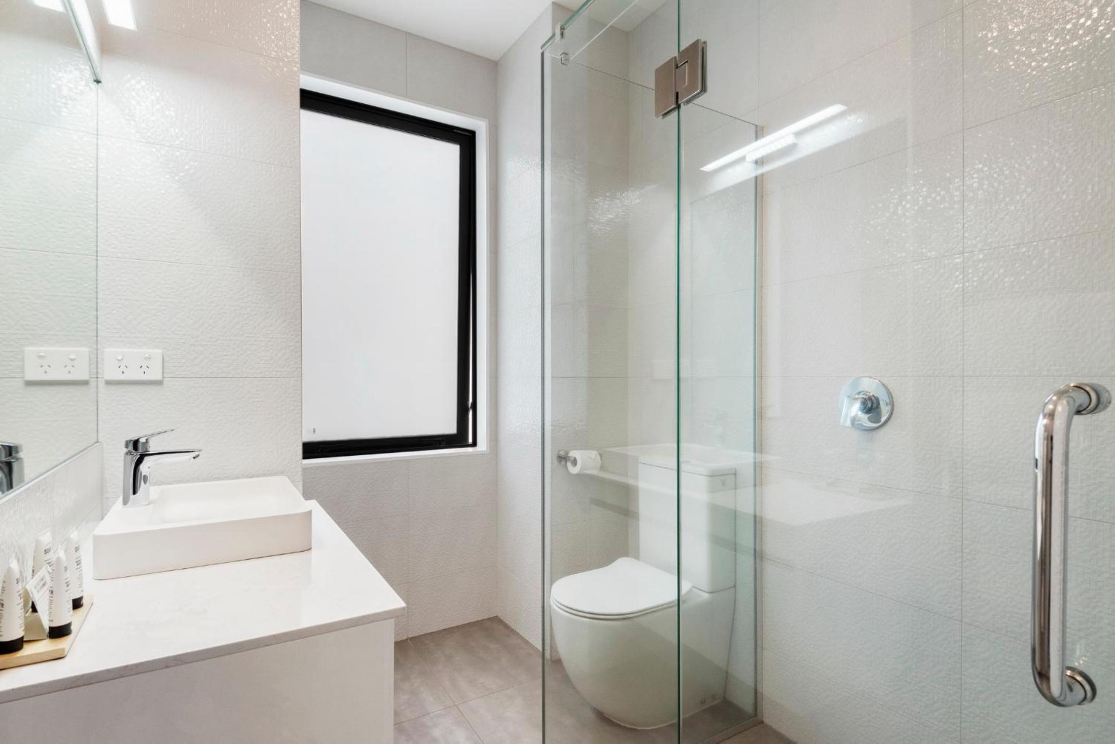 Studio Superior King