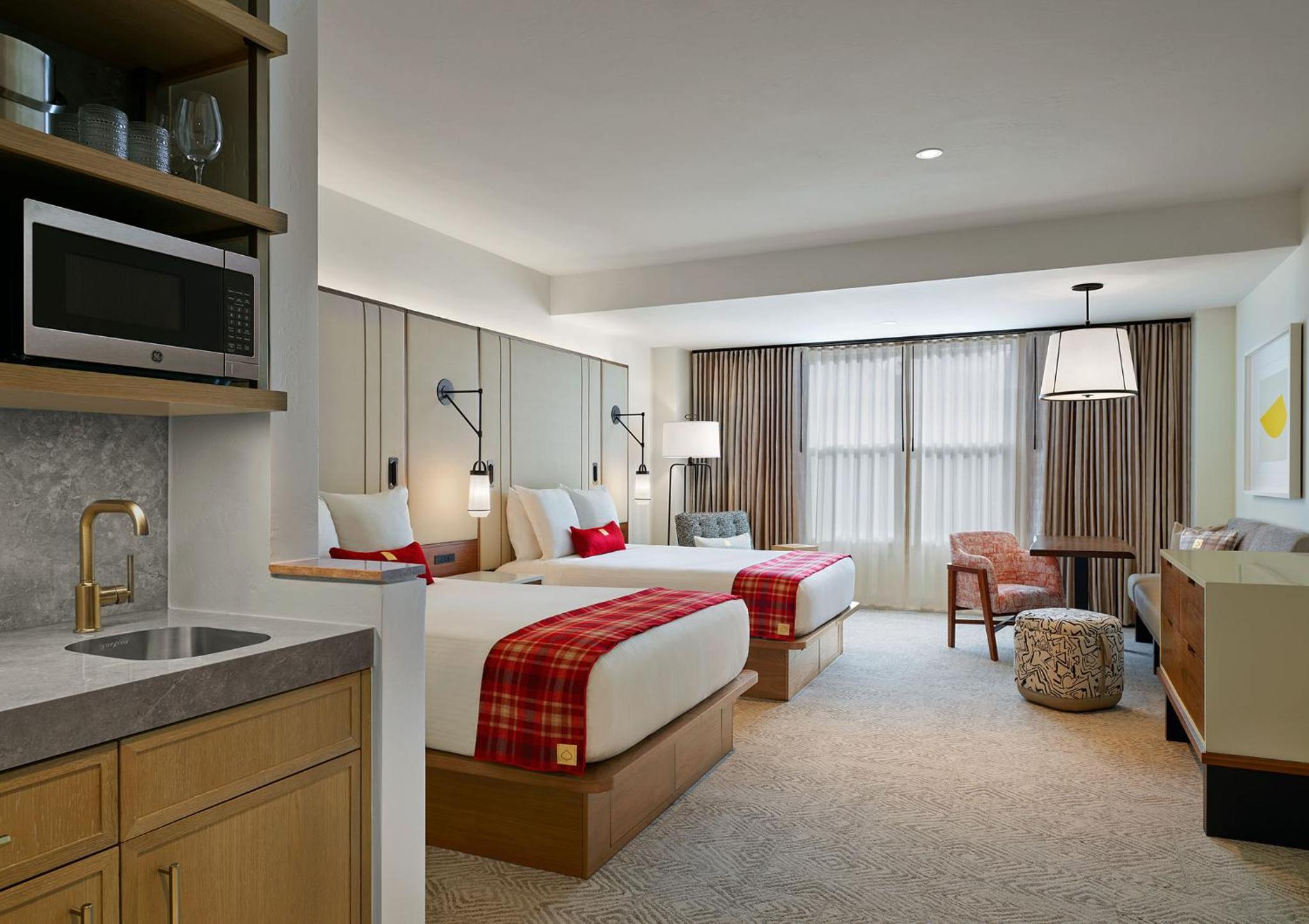 Deluxe Queen Room with Two Queen Beds
