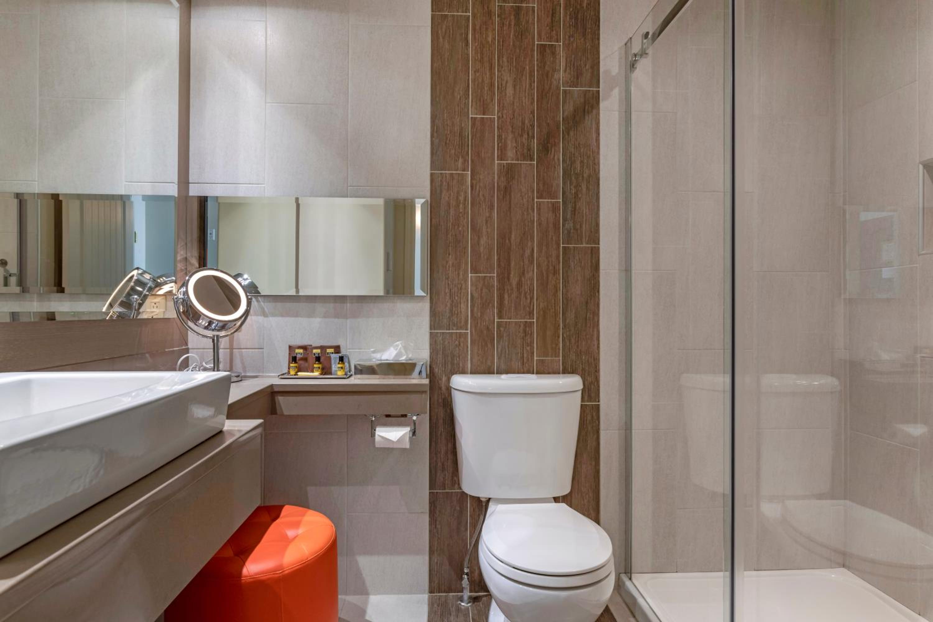 King Room - Non-Smoking