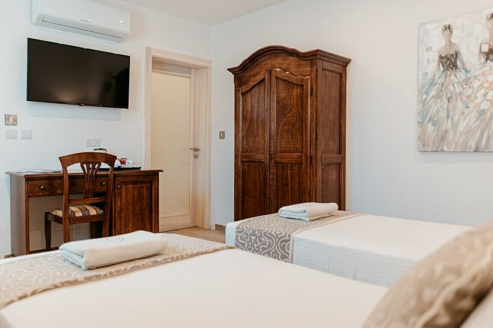 Junior Suite, Annex Building