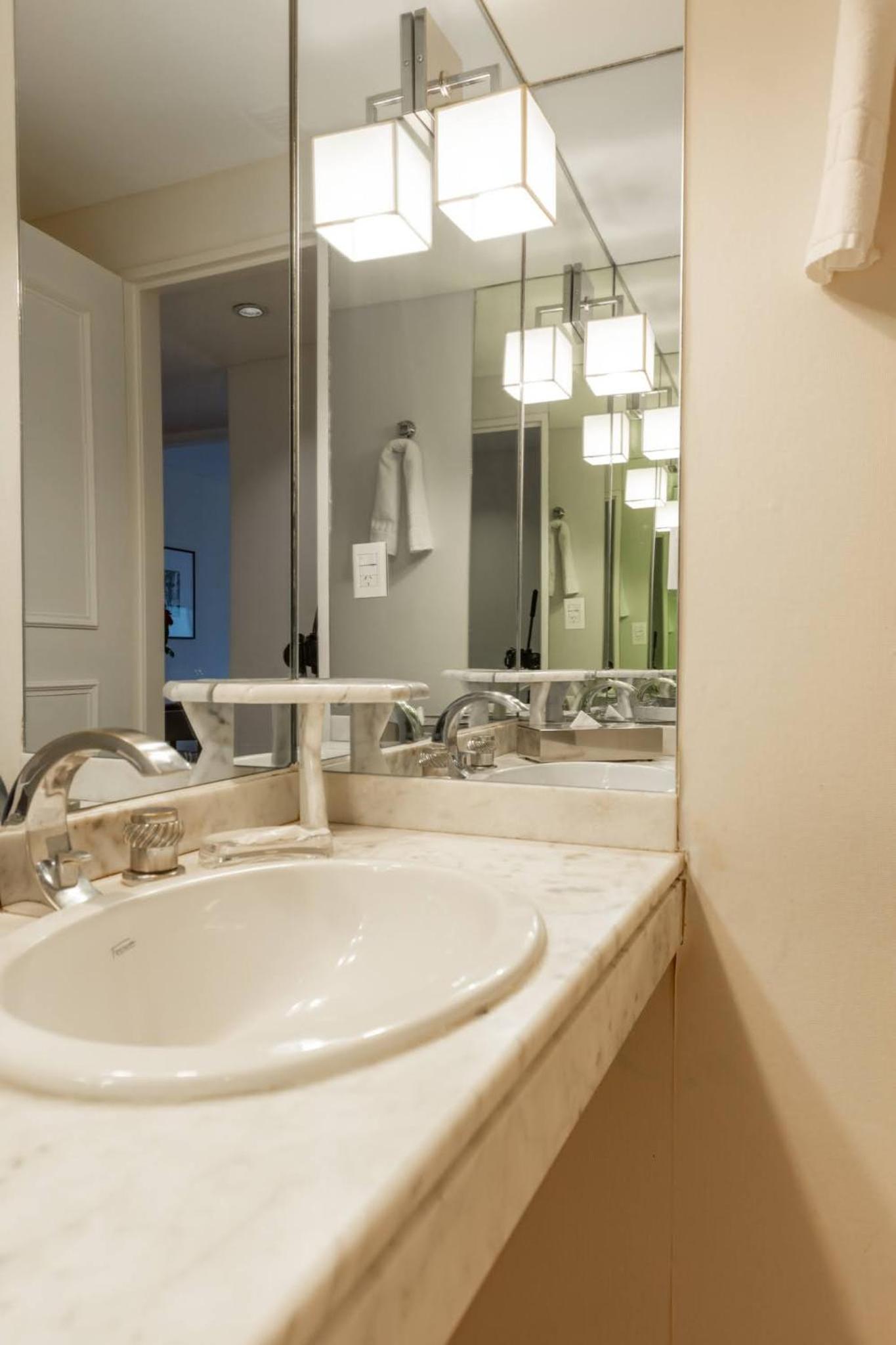 Premium Suite Superior (2 Adults)