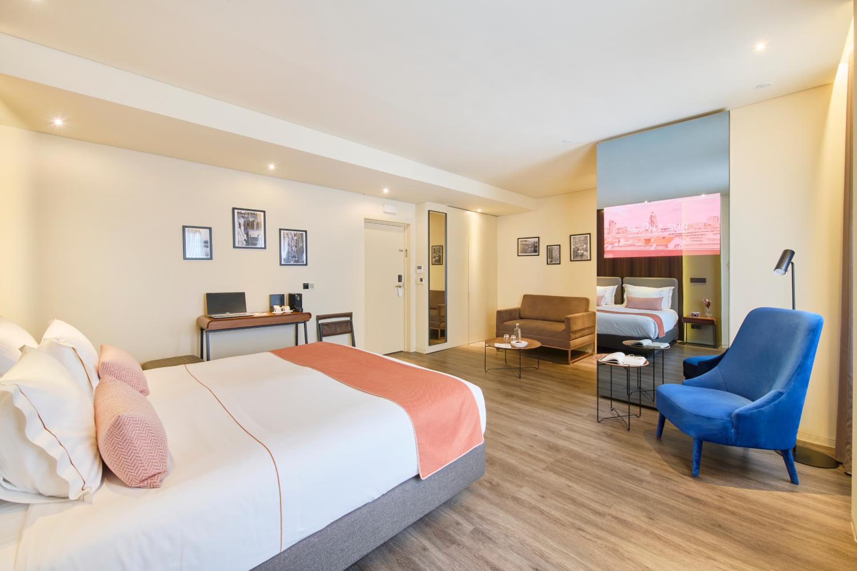 Deluxe Double or Twin Room